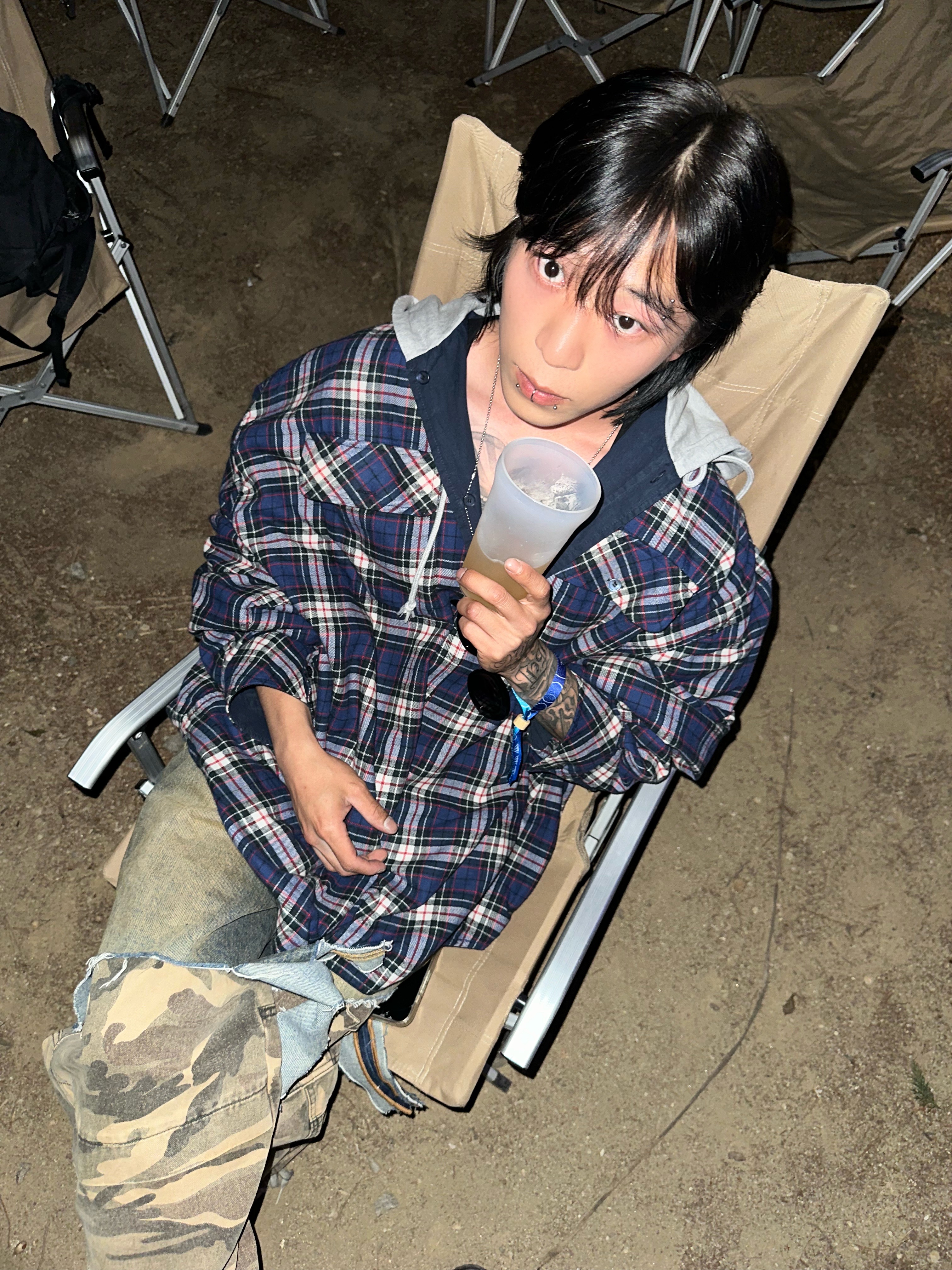 Project G/R Layered Cargo Denim Pants Blue Camo, Project G/R Reversible Hoodie Check Shirts Navy 착용 스타일 - 2