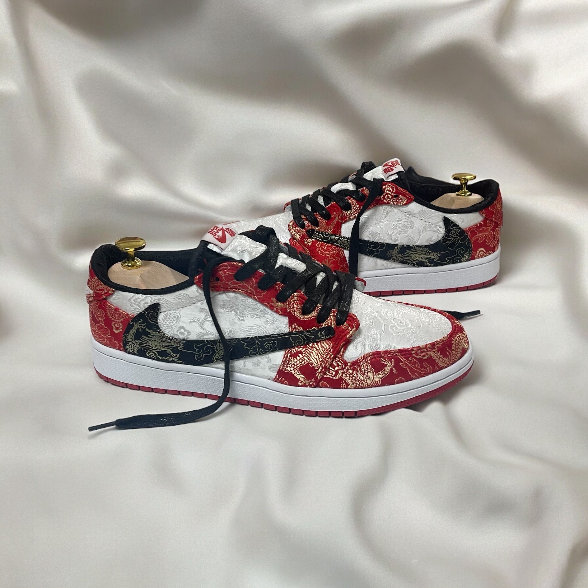 Jordan 1 Retro Low OG University Red 착용 스타일 - 1