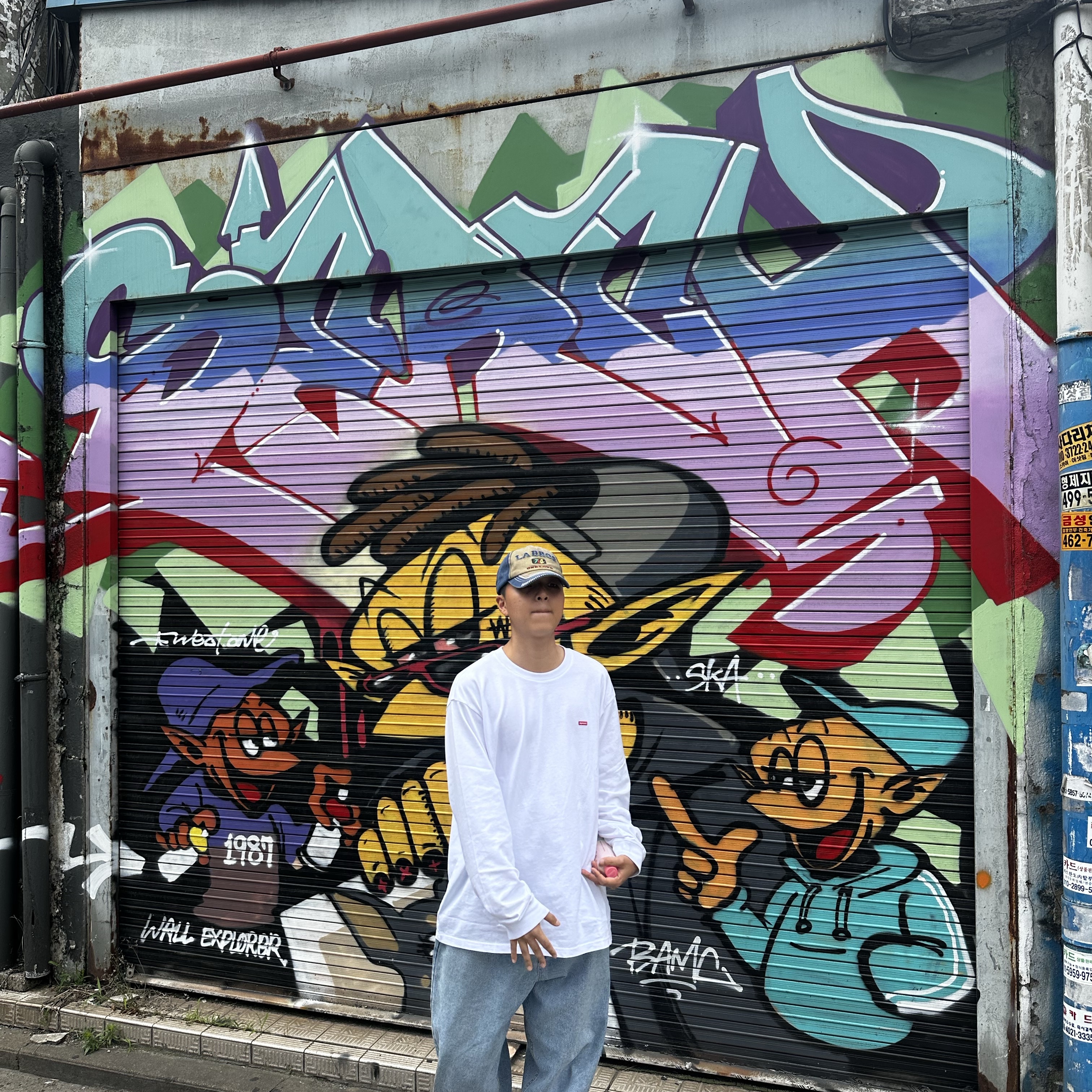 Supreme Small Box L/S T-Shirt White - 23FW, Timberland Premium 6 inch Waterproof Boot Wheat Nubuck - Wide 착용 스타일 - 2