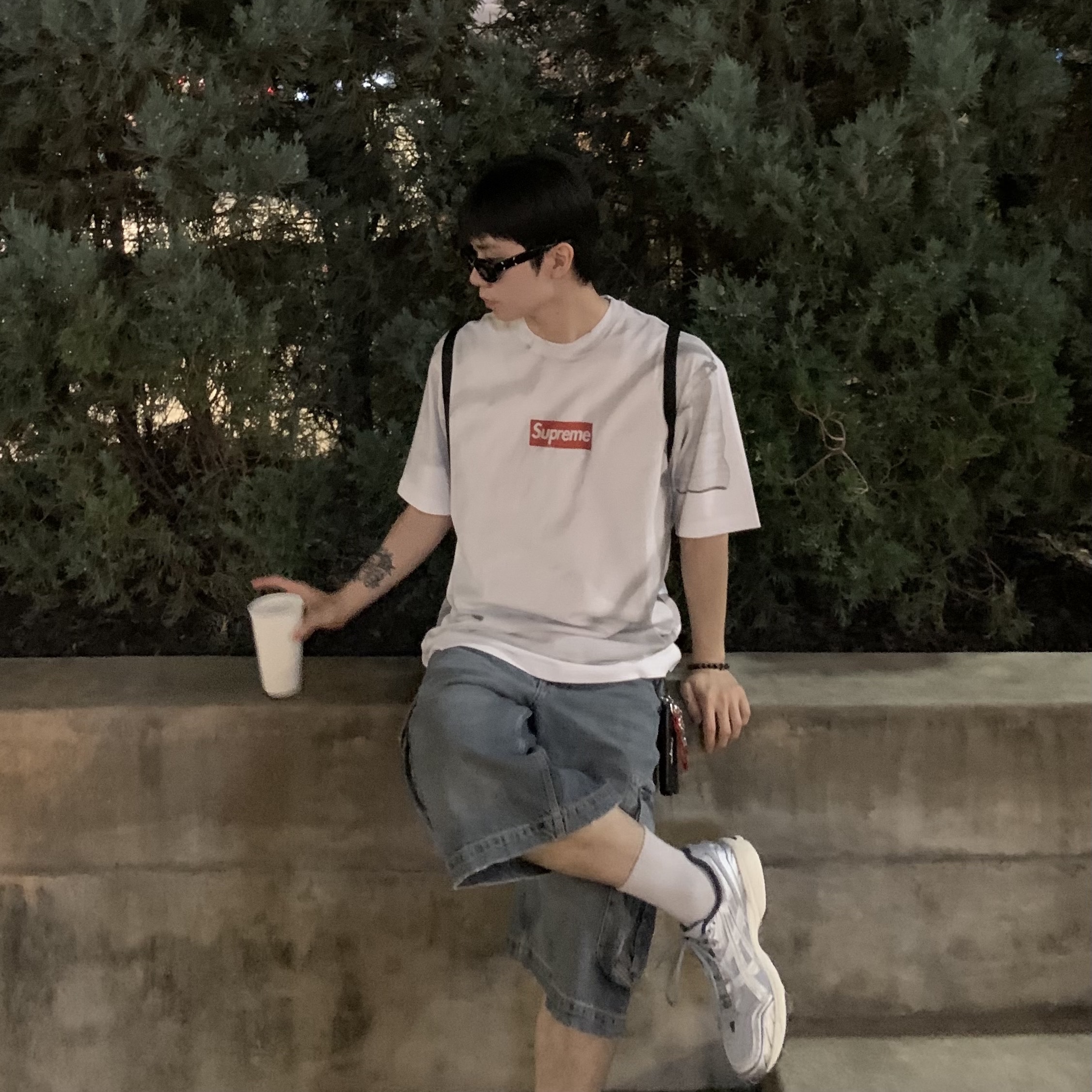 Supreme x MM6 Maison Margiela Box Logo T-Shirt White - 24SS, Asics Gel-1090 Piedmont Grey 착용 스타일 - 2