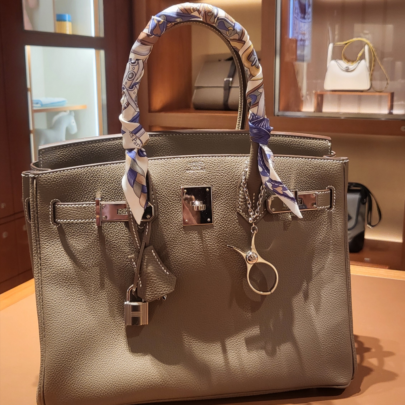 (W) Hermes Harnais De Coeur Twilly Creme Bleu Jean Vert Amande 착용 스타일