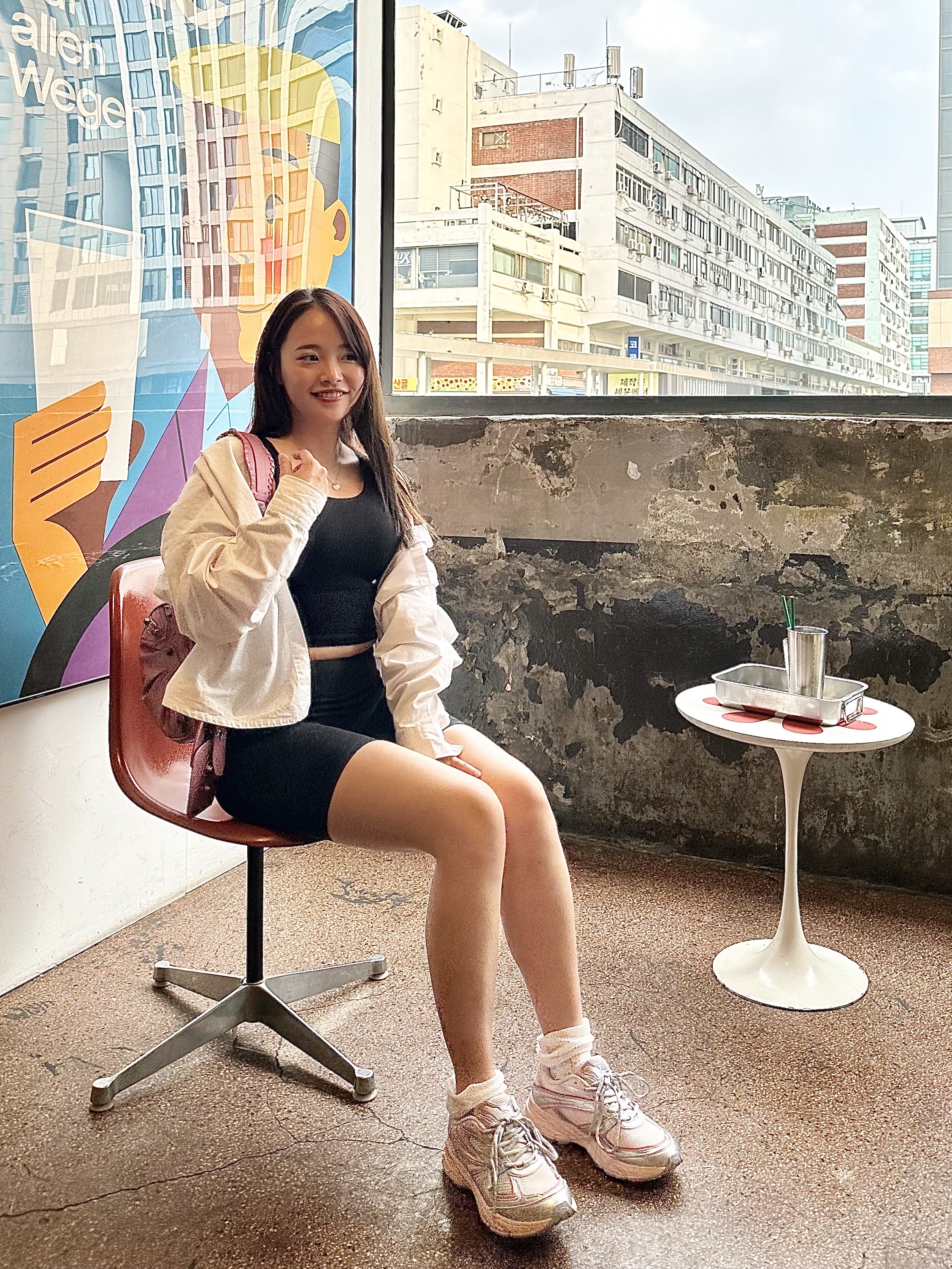 Fila Interun Pink Blossom, Balenciaga Le Cagole XS Shoulder Bag Pink 착용 스타일 - 2