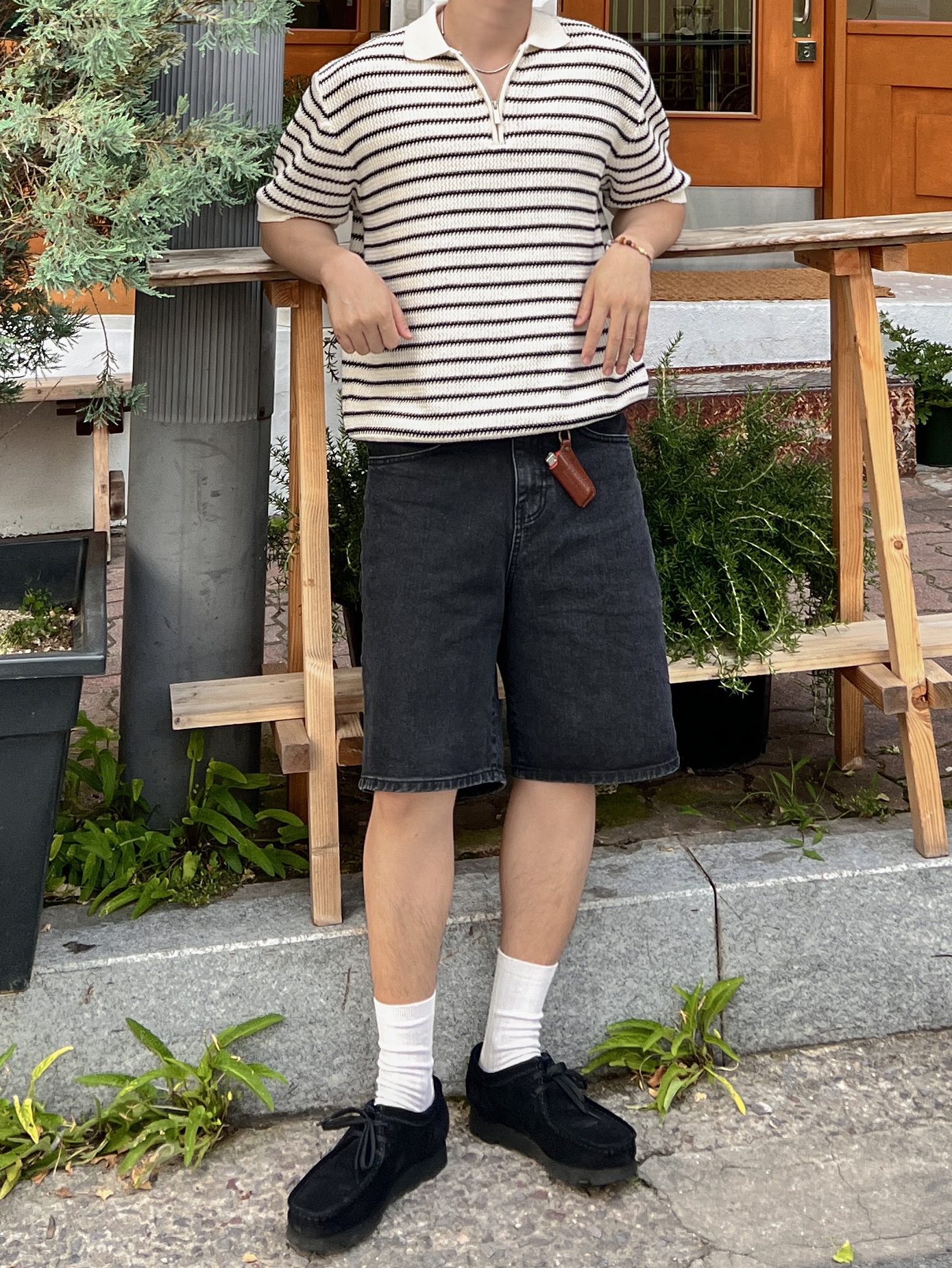클락스 왈라비 고어텍스 블랙 스웨이드, 클락스 왈라비 블랙 스웨이드 착용 스타일 - 2