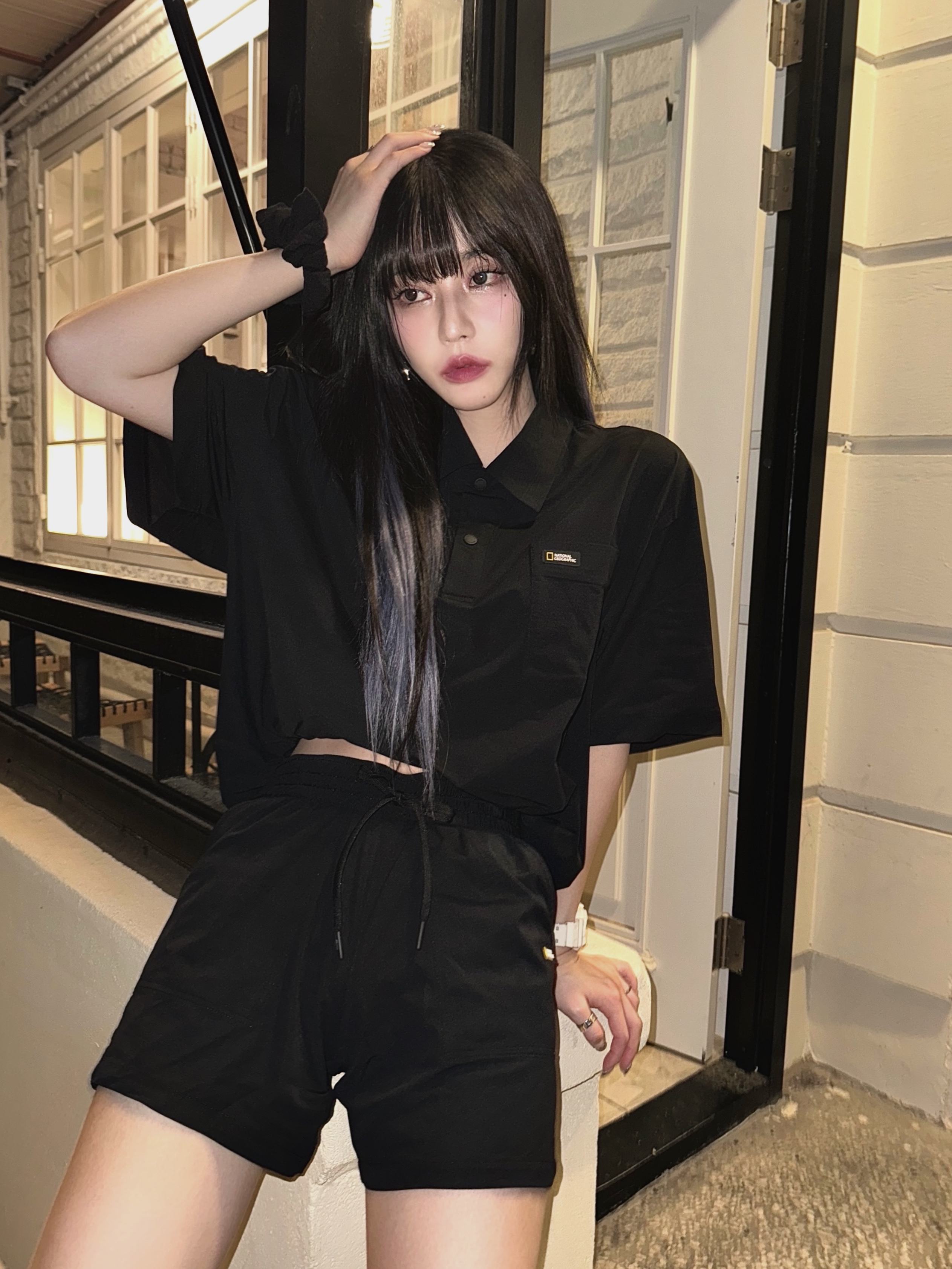 Adidas Superstar Core Black White 착용 스타일 - 2