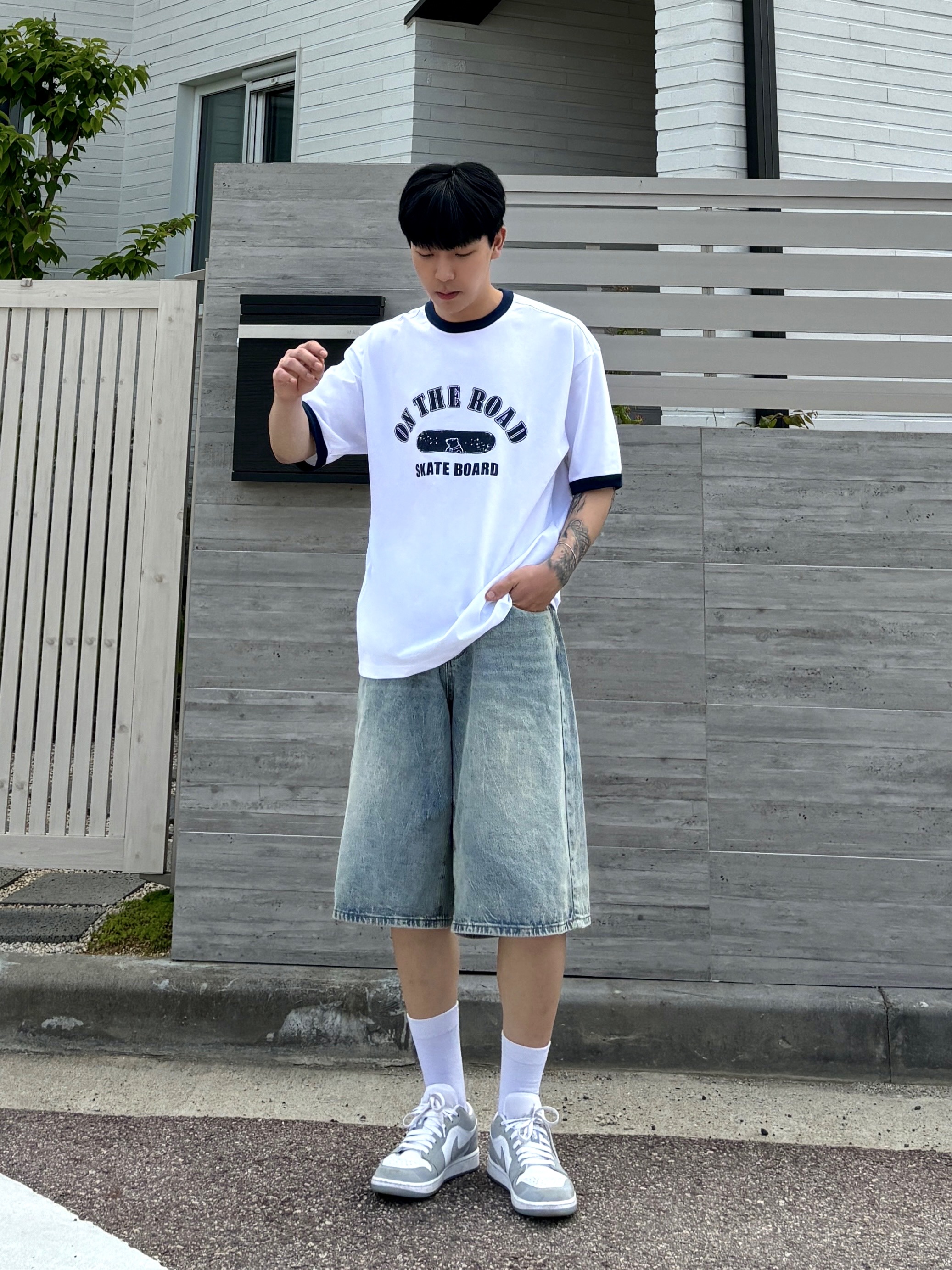 (W) Jordan 1 Low White Wolf Grey 착용 스타일 - 3