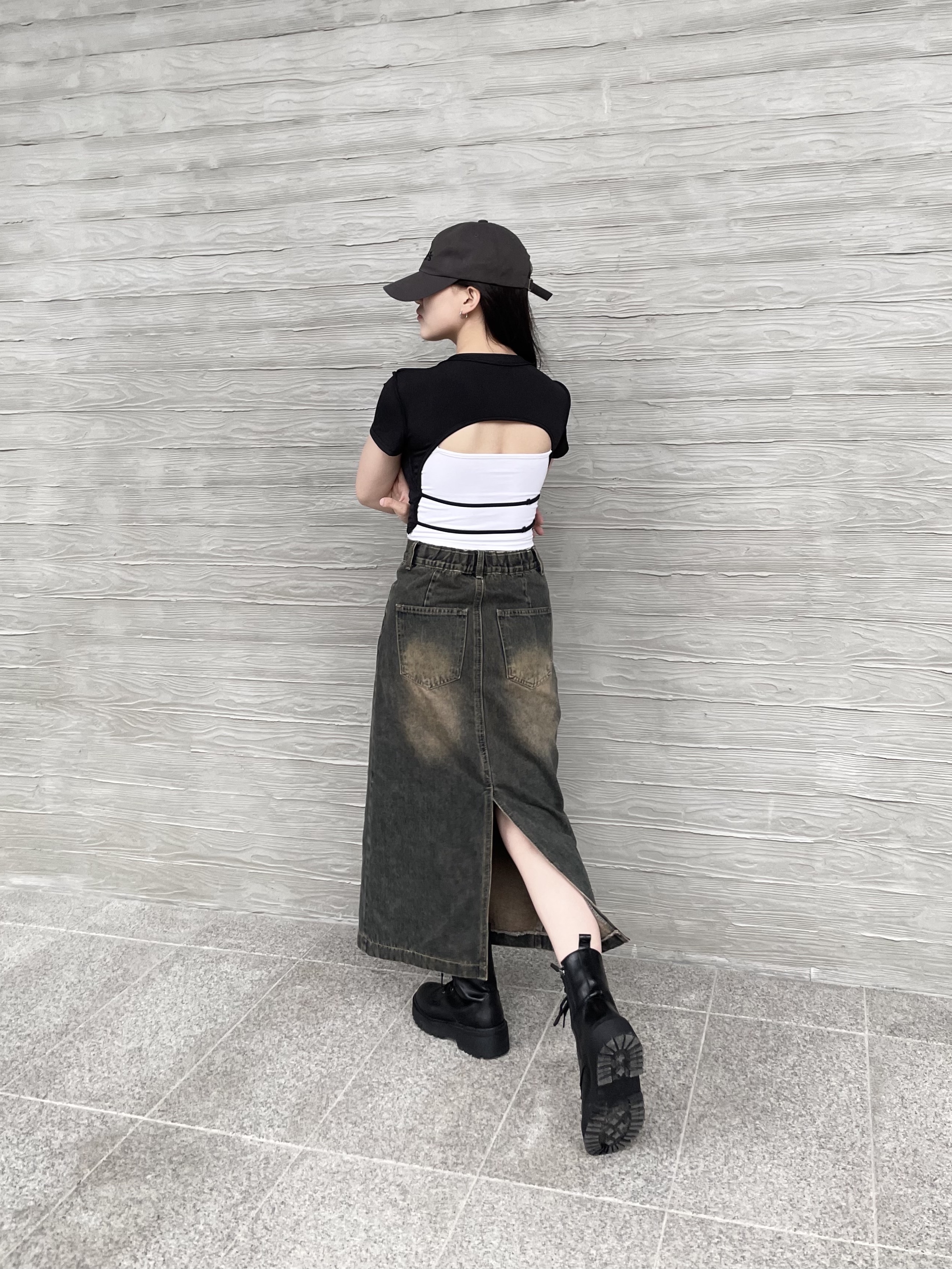 Dr. Martens 1460 Nappa Leather Lace Up Boots Black, (W) Matin Kim Jersey Mixed Denim Maxi Skirt Charcoal 착용 스타일 - 1