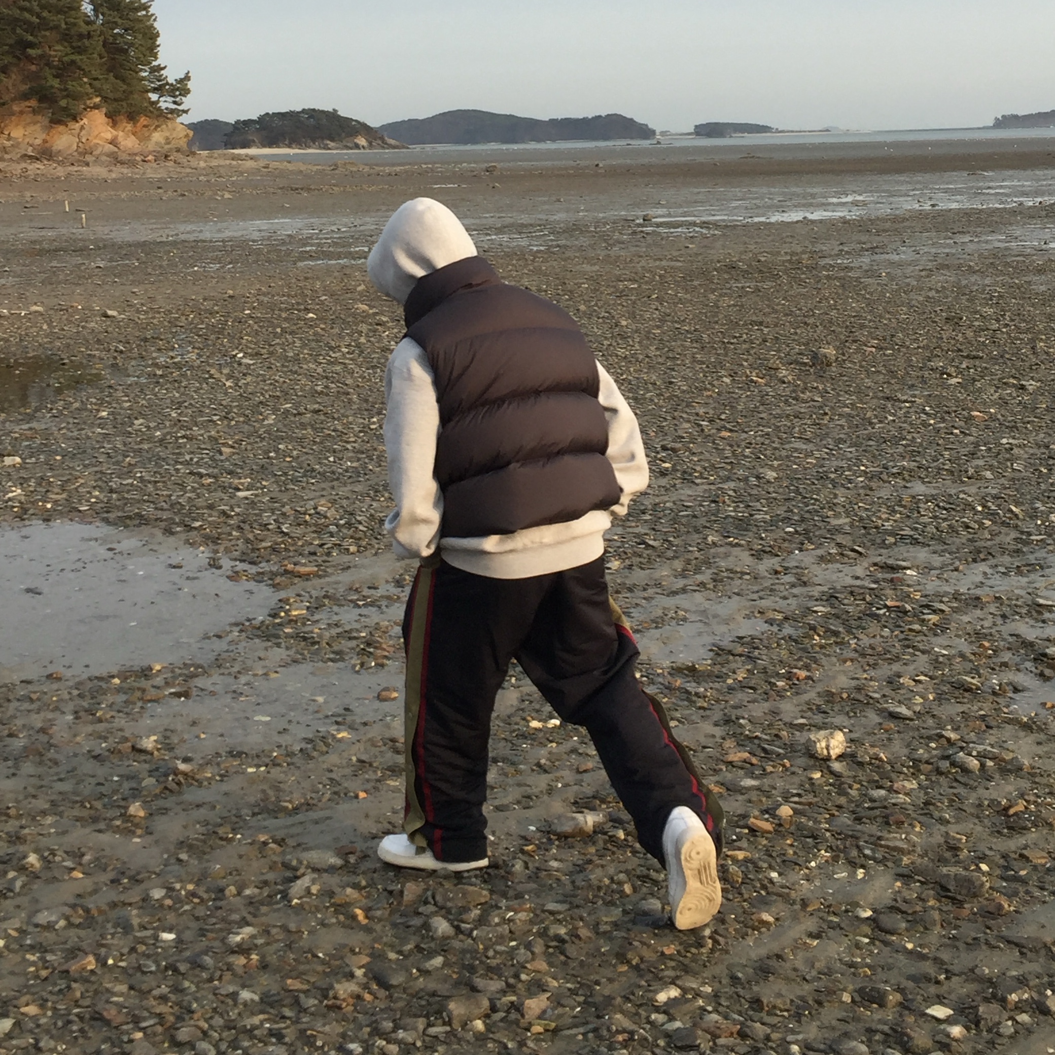 Supreme Varsity Hooded Sweatshirt Heather Grey - 23FW 착용 스타일 - 1