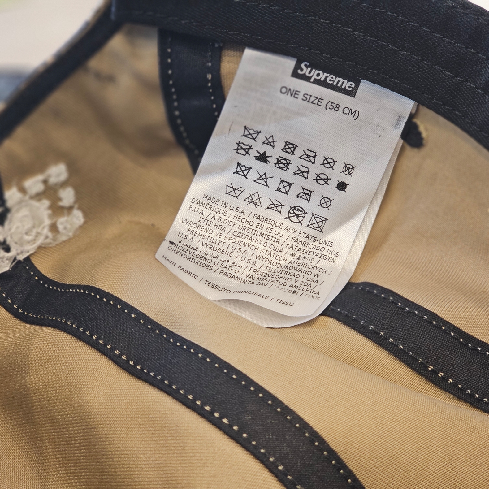 Supreme x MM6 Maison Margiela Painted Camp Cap Black - 24SS 착용 스타일 - 3