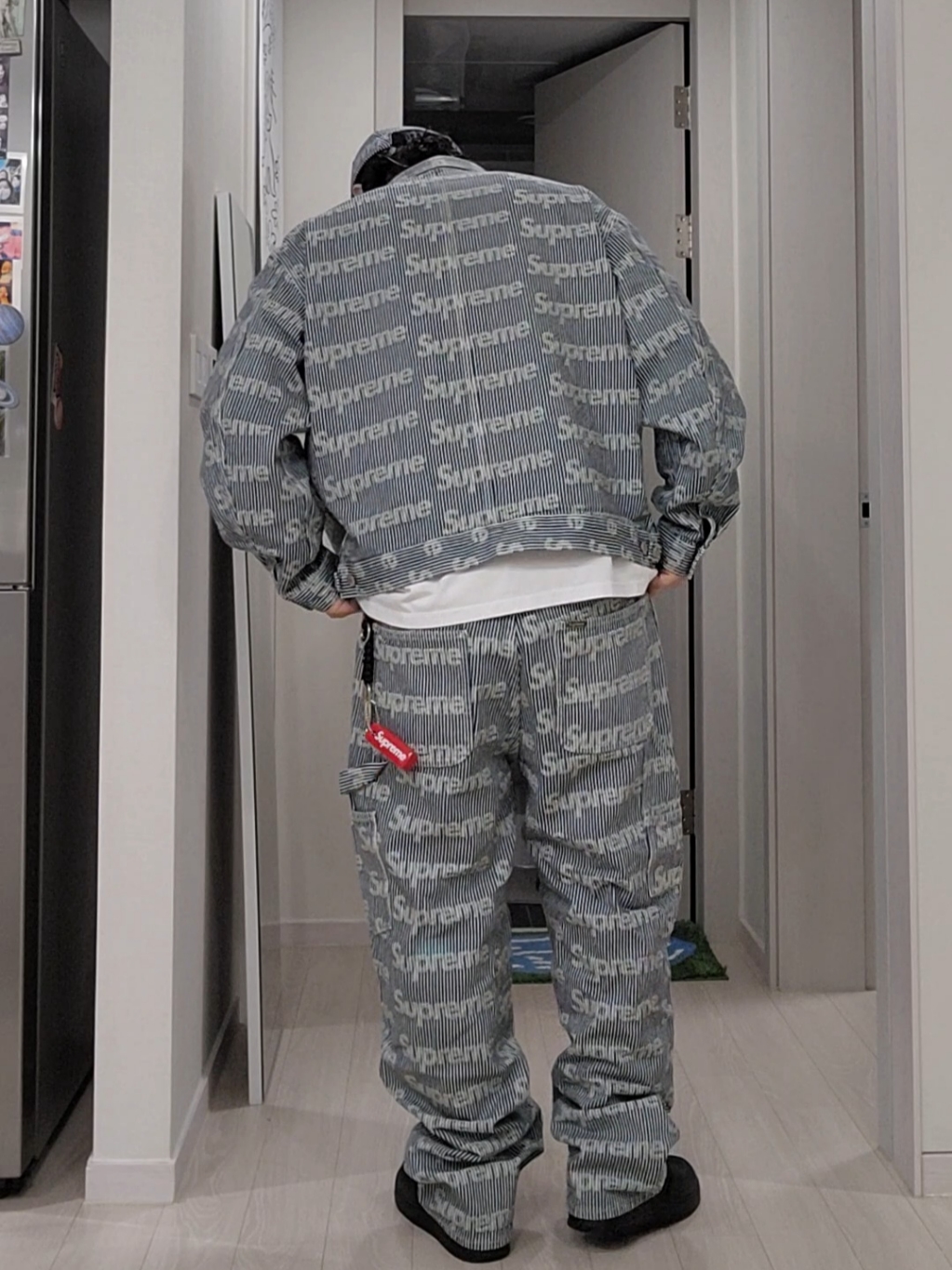 Supreme Denim Chore Trucker Jacket Stripe - 24SS, Supreme Denim Painter Pants Stripe - 24SS 착용 스타일 - 2