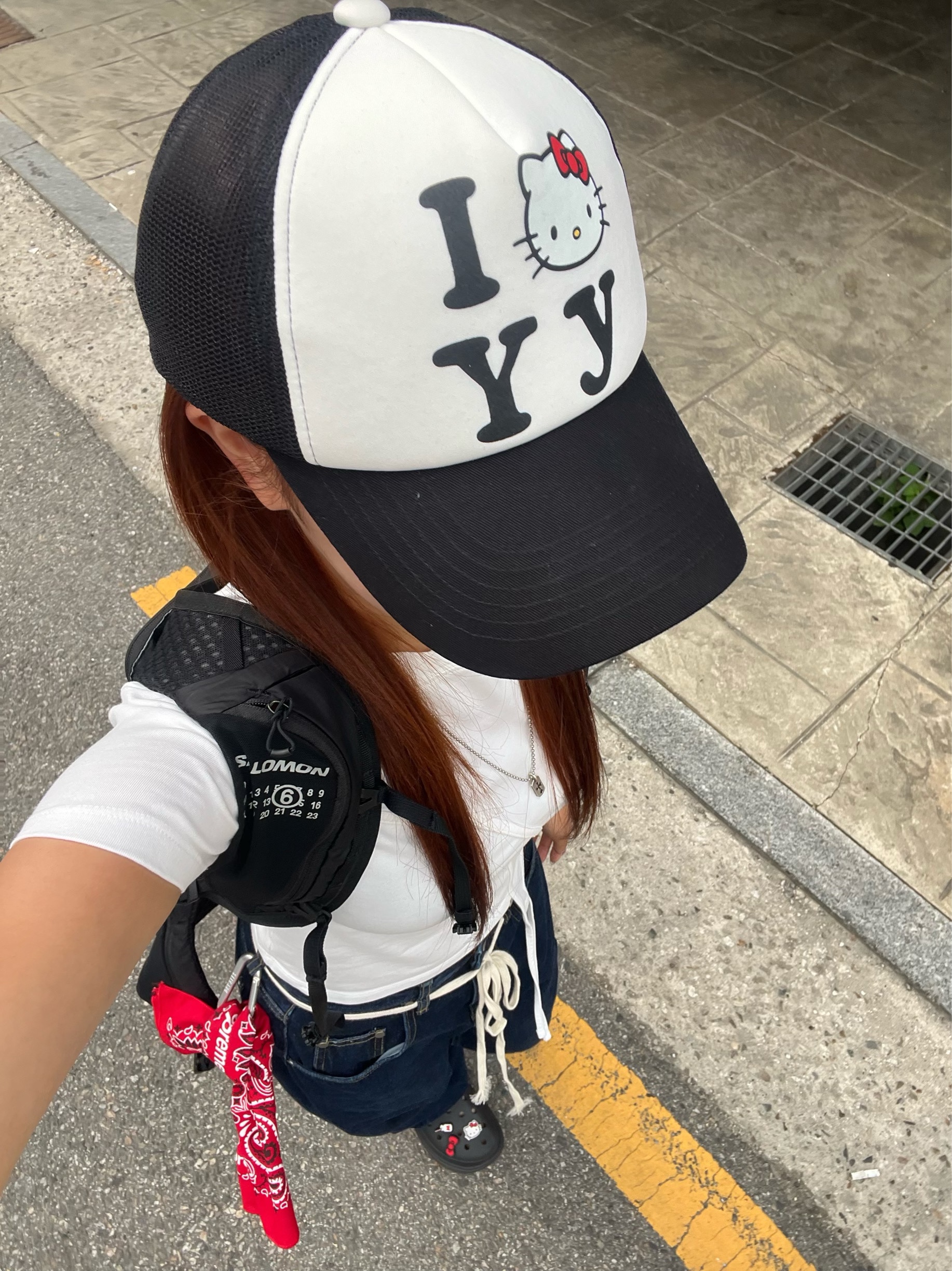 Open Yy x Hello Kitty Trucker Cap Black, Supreme Hav-A-Hank Bandanas Multicolor (Set of 3) - 24SS 착용 스타일