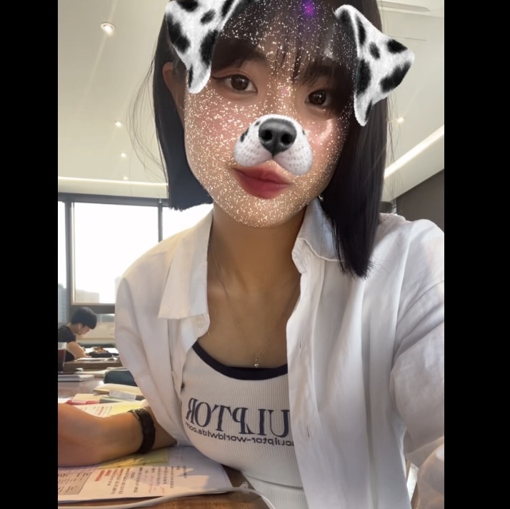 (W) Sculptor Classic Logo Halter Top White 착용 스타일 - 2