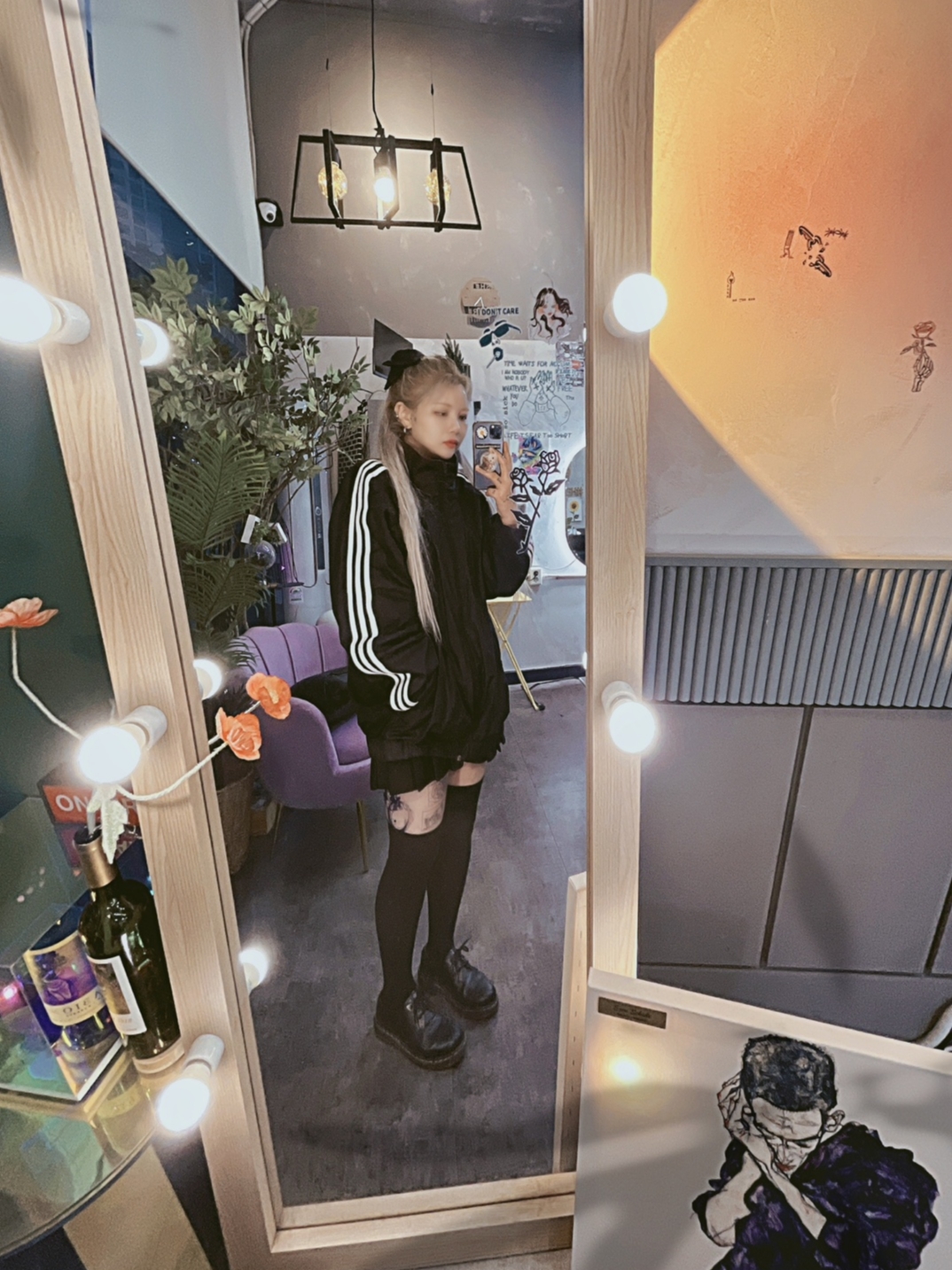 Dr. Martens 1461 Smooth Black, (W) Adidas Adicolor Classic Track Jacket Black - KR Sizing 착용 스타일 - 2