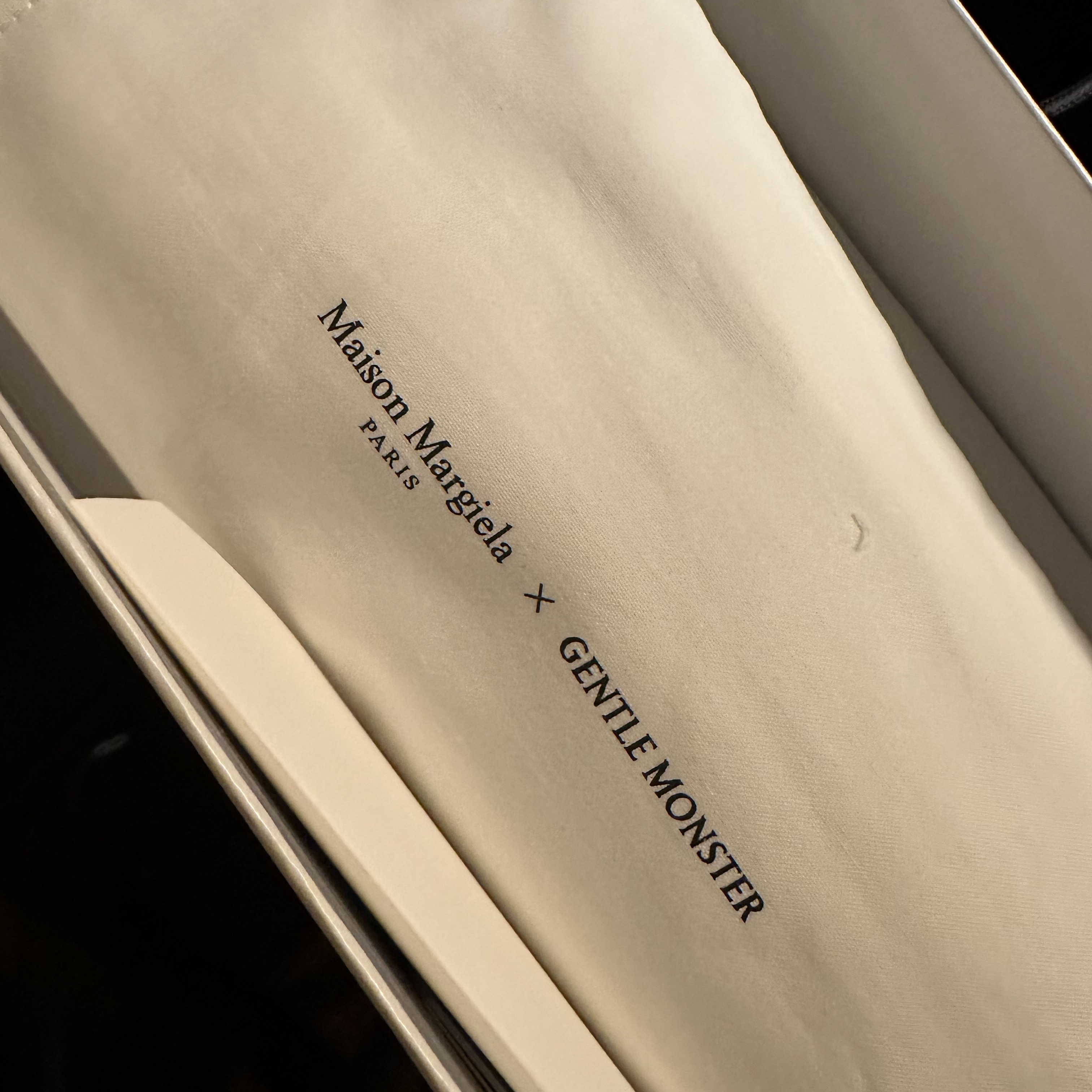 Gentle Monster x Maison Margiela MM117 Brown Translucent Clear 착용 스타일 - 5