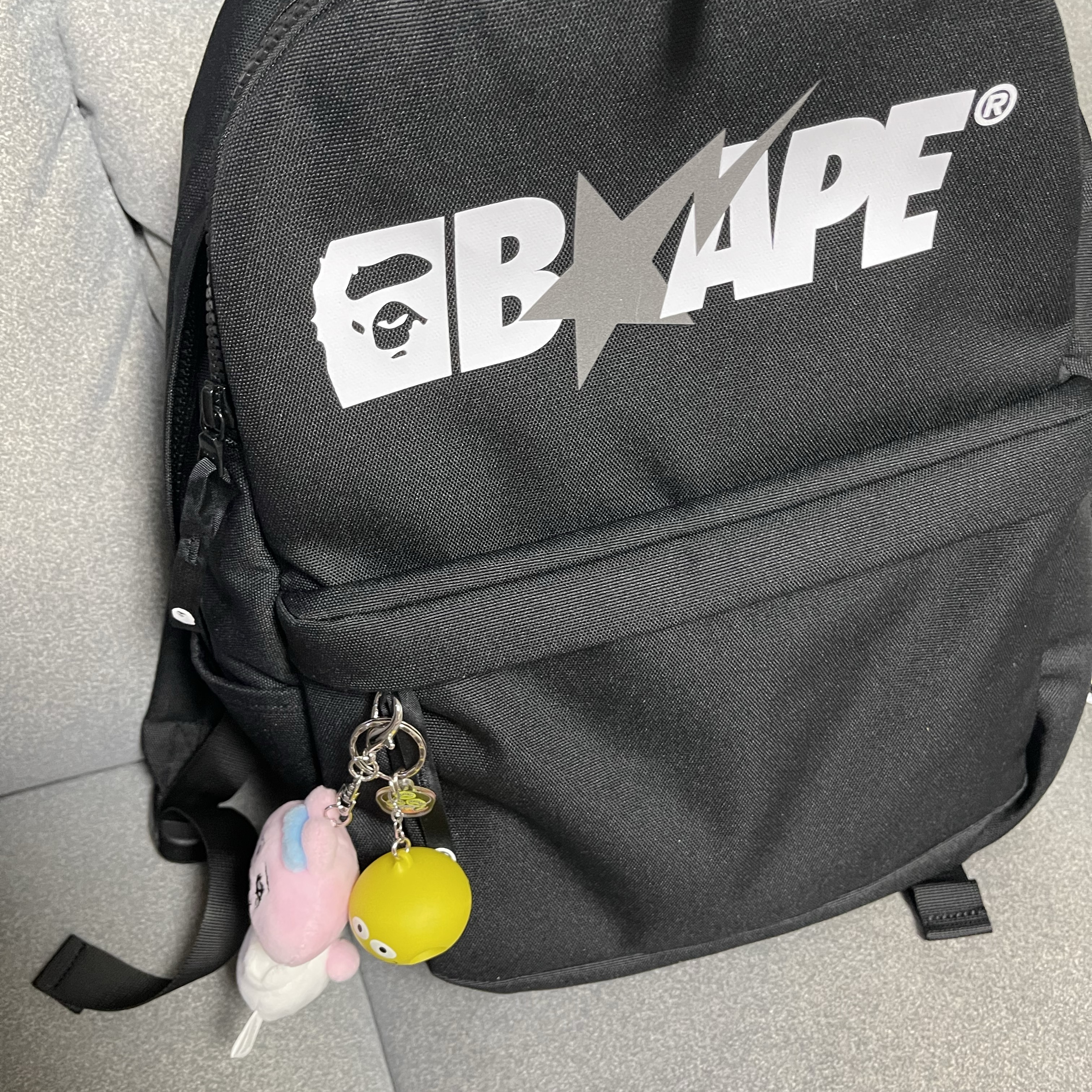 BAPE Daypack Black 착용 스타일