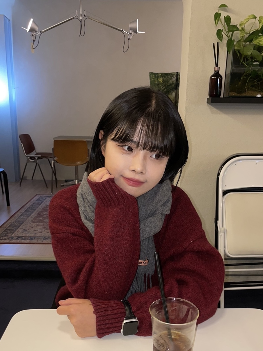 Acne Studios Wool Fringe Muffler Grey Melange 착용 스타일 - 1