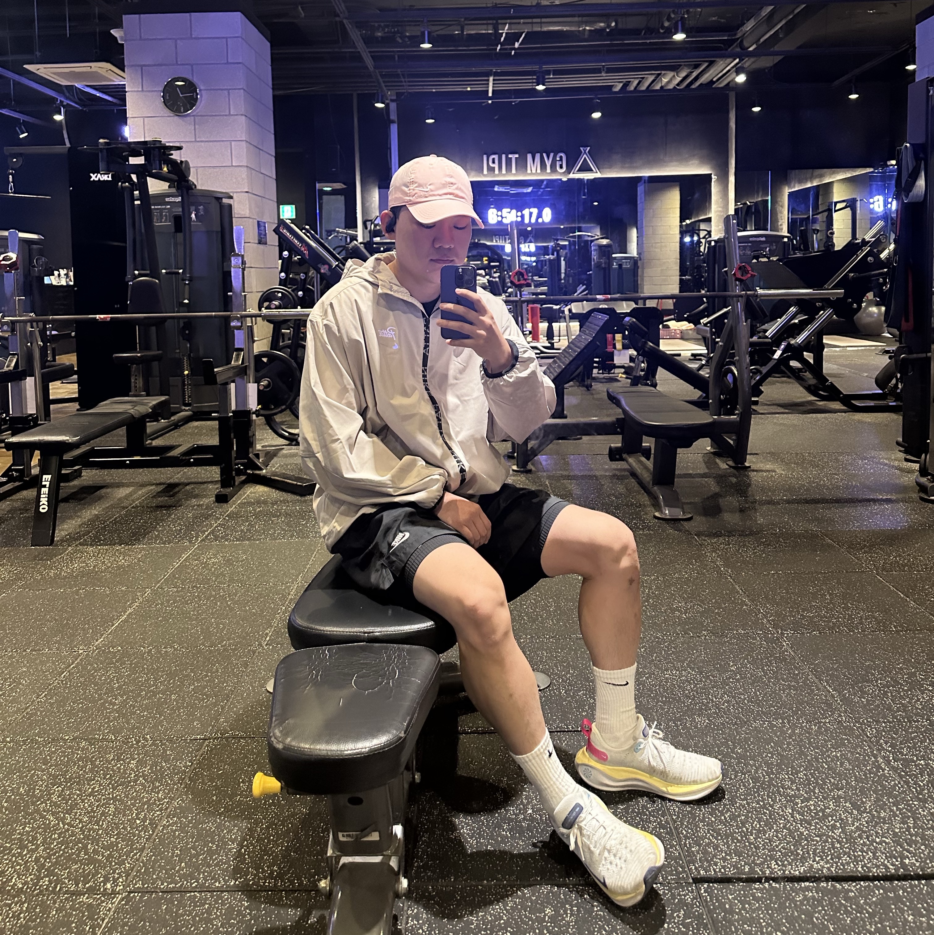 Nike x Matthew M Williams NRG Clup Cap Pink Bloom, Nike x Patta Full-Zip Jacket Sanddrift - US/EU 착용 스타일