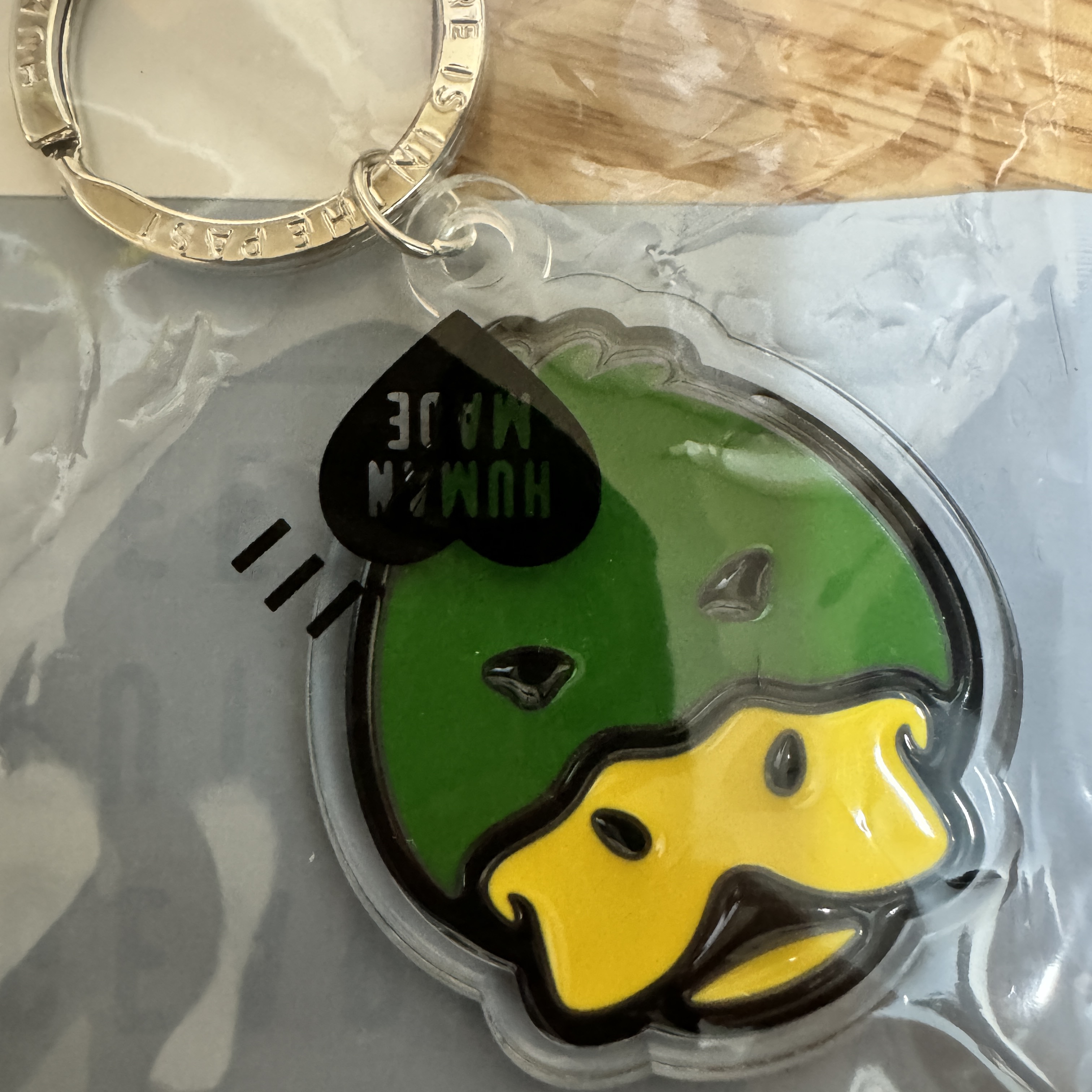 Human Made Acrylic Animal Keyring Green 착용 스타일 - 2