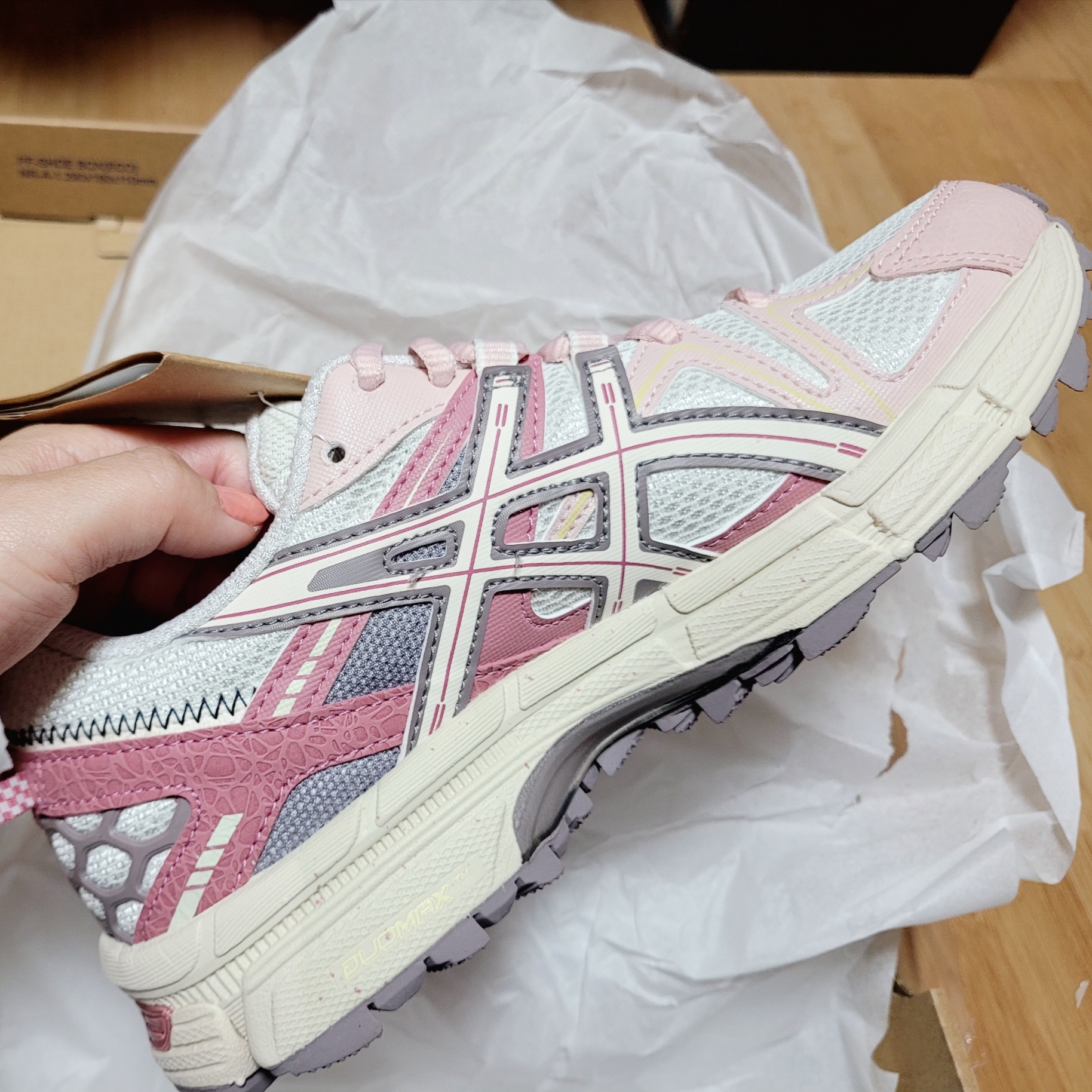(W) Asics Gel-Kahana 8 White Pink 착용 스타일