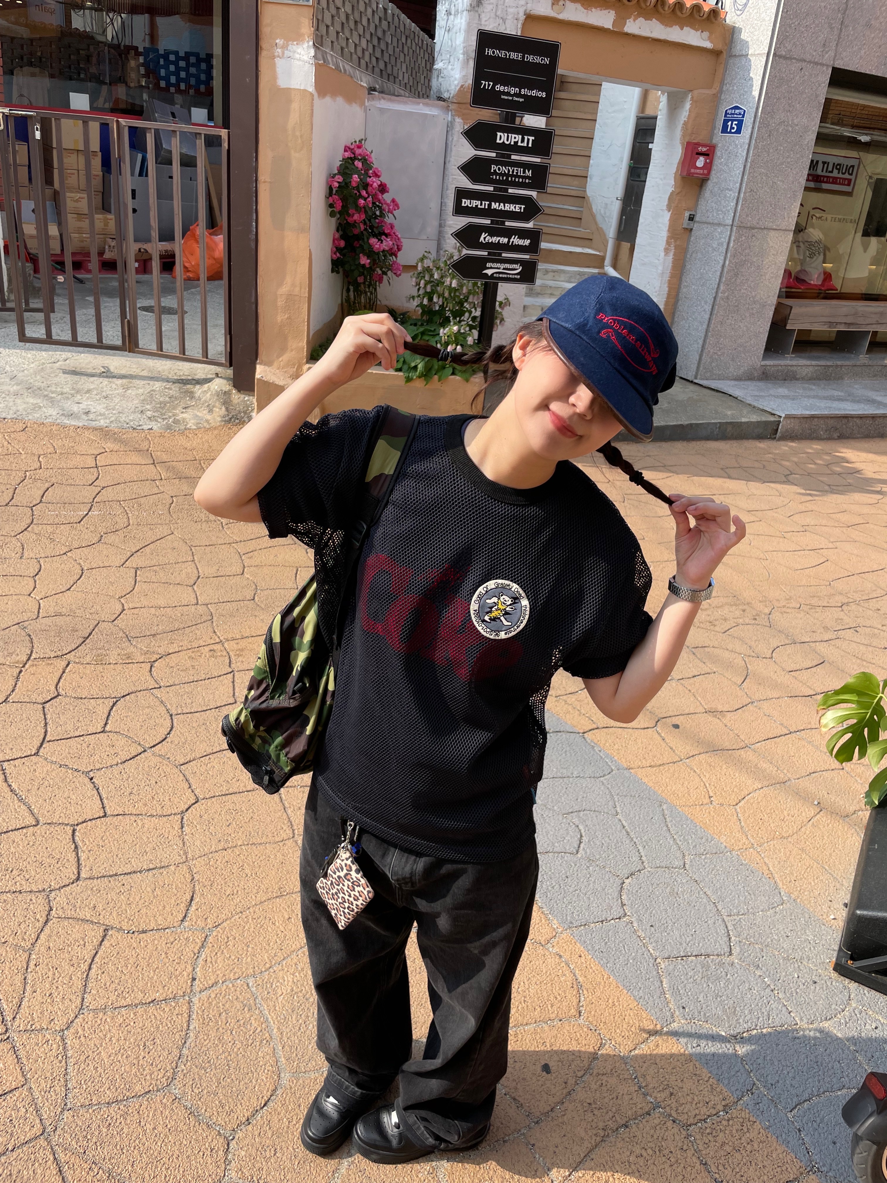 Problemallways Logo Denim Pocket Camp Cap Blue, (W) Nike Air Force 1 '07 Low Triple Black 착용 스타일