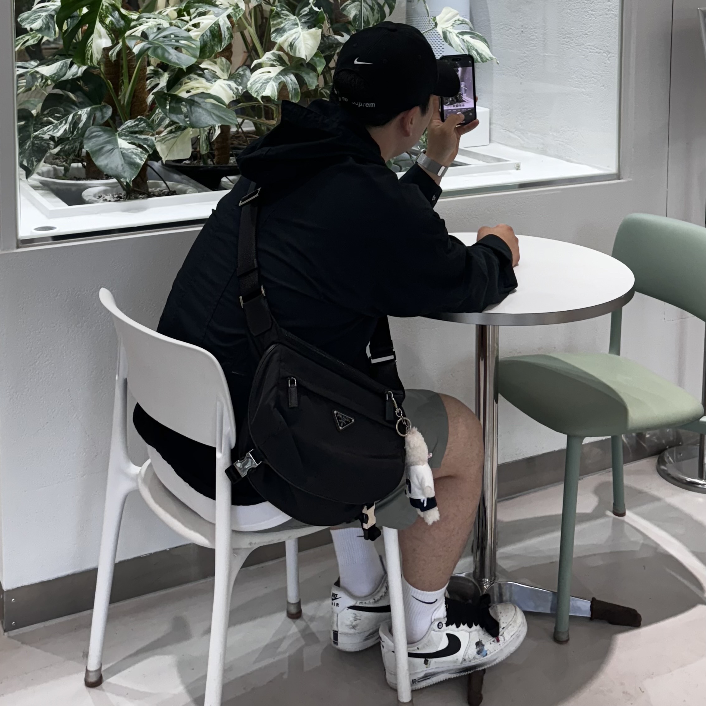 Supreme x Nike ACG Denim 6-Panel Black - 22FW, Supreme Cotton Utility Anorak Black - 24SS 착용 스타일 - 4