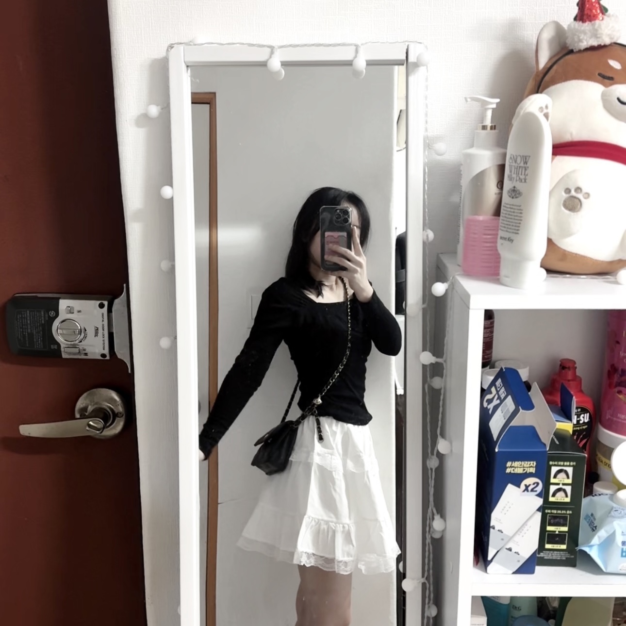 Adidas Superstar White Black 착용 스타일