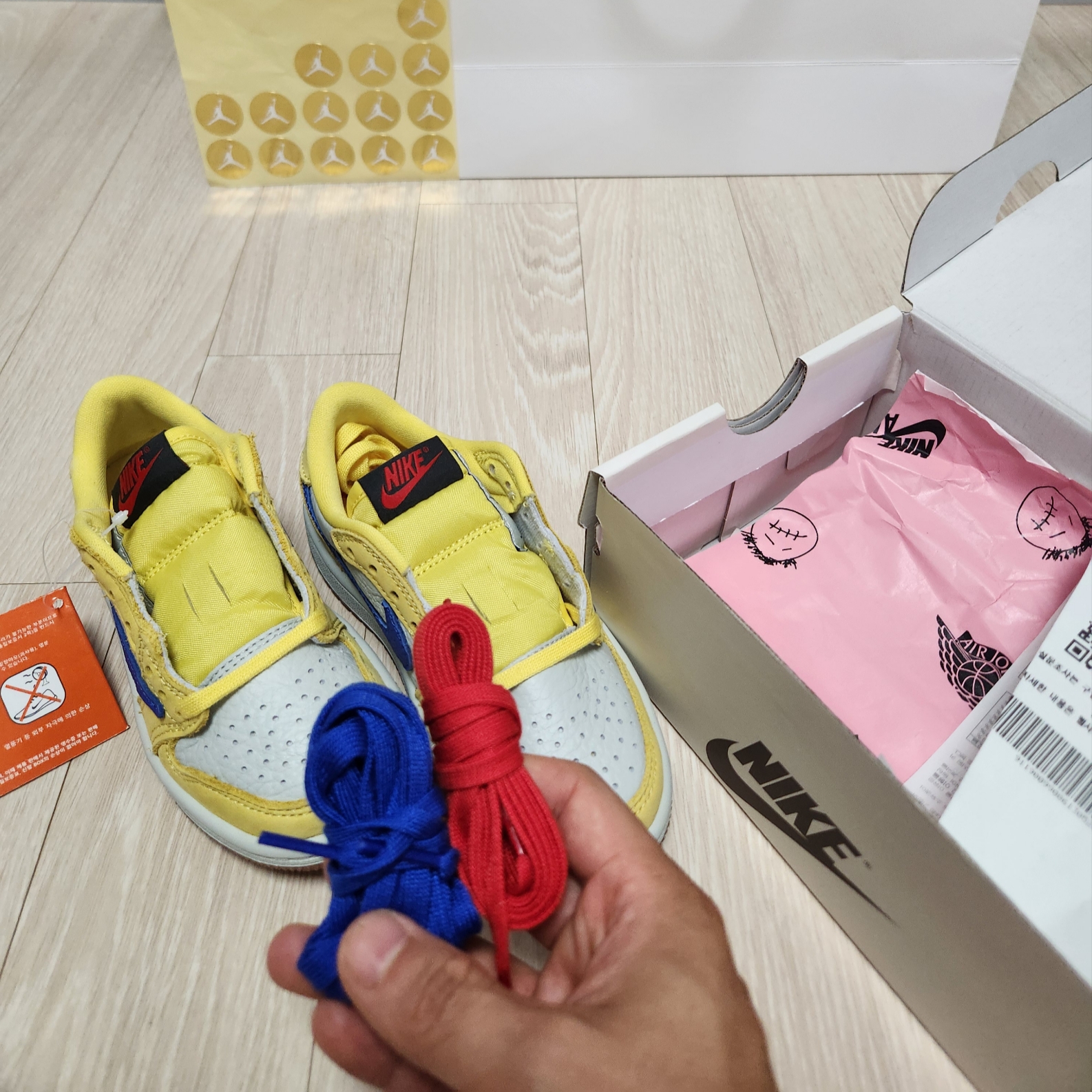 (PS) Jordan 1 x Travis Scott Retro Low OG SP Canary 착용 스타일 - 6