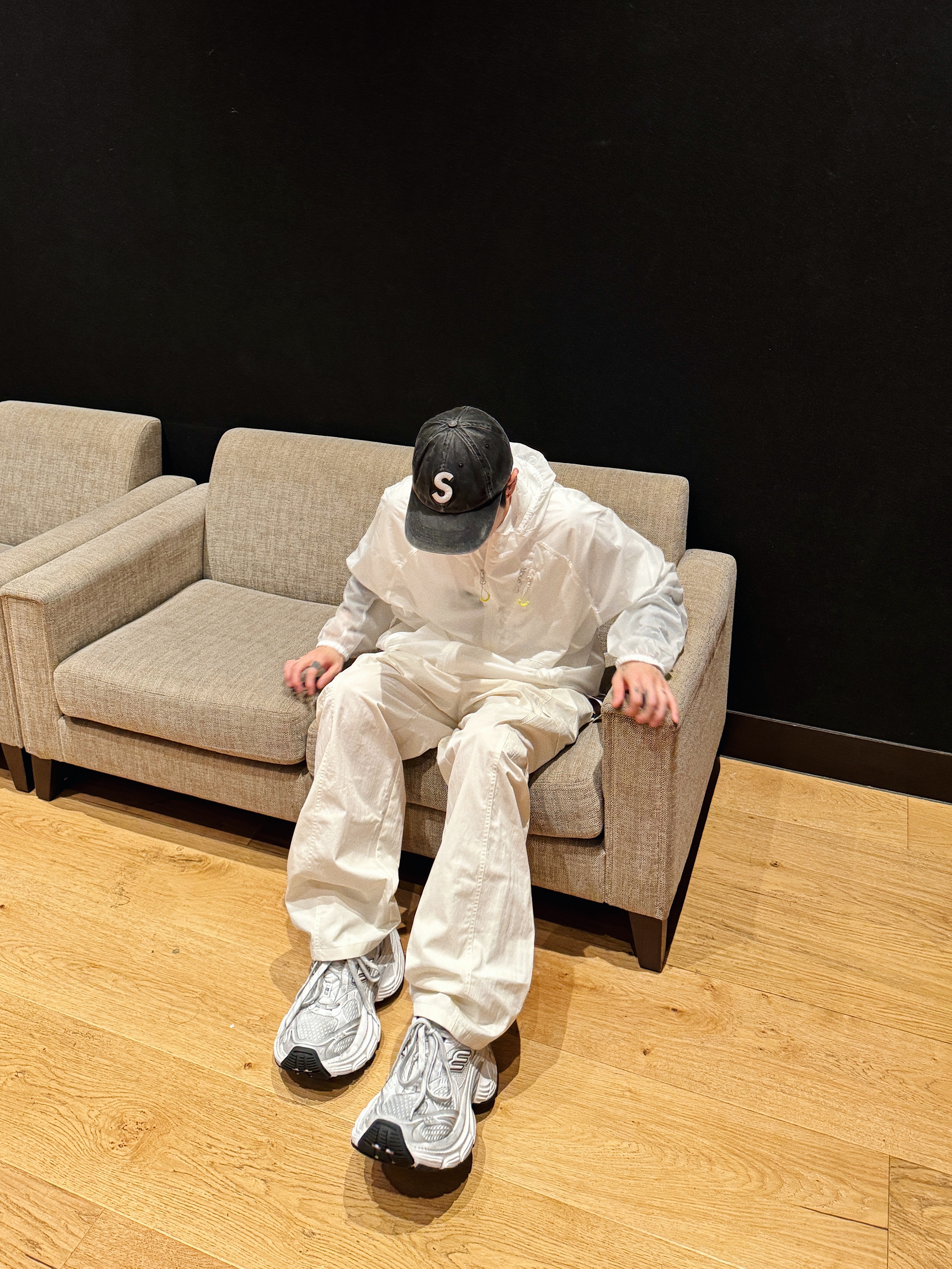 Balenciaga 10XL Sneakers White Grey Silver Black, Balenciaga 10XL Sneakers White Black Grey 착용 스타일 - 5