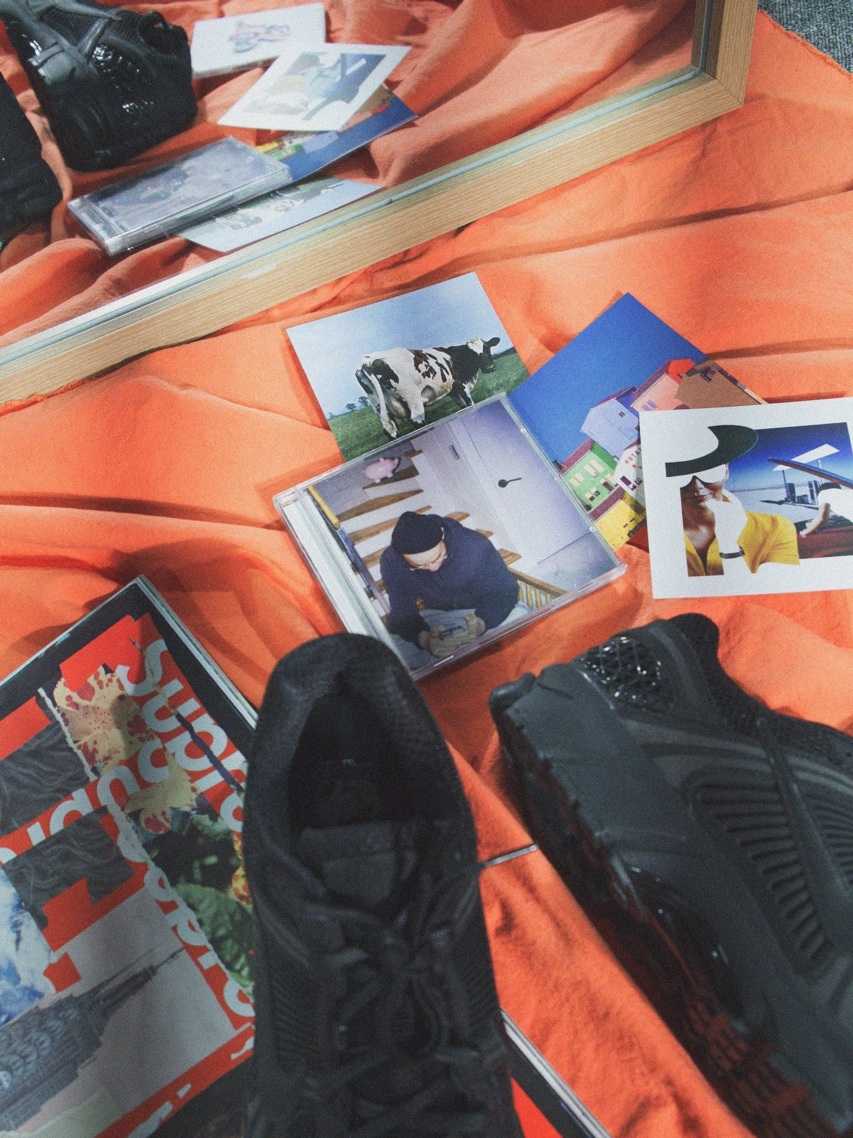 Nike Zoom Vomero 5 SP Black, Supreme x Visla Magazine Supreme Special Issue 착용 스타일 - 2