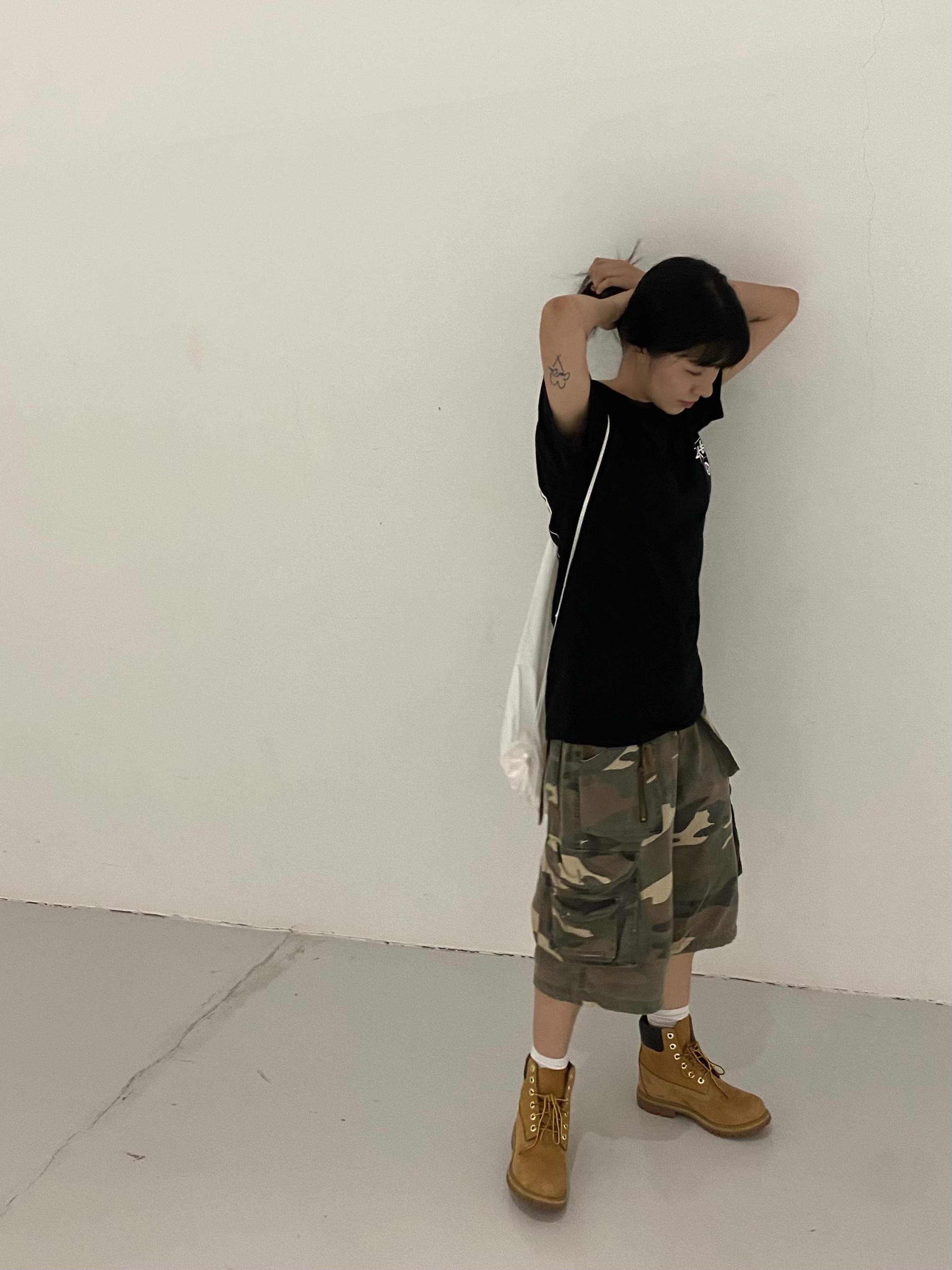 Stussy 8 Ball Pigment Dyed T-Shirt Black, Timberland Premium 6 inch Waterproof Boot Wheat Nubuck - Wide 착용 스타일 - 3