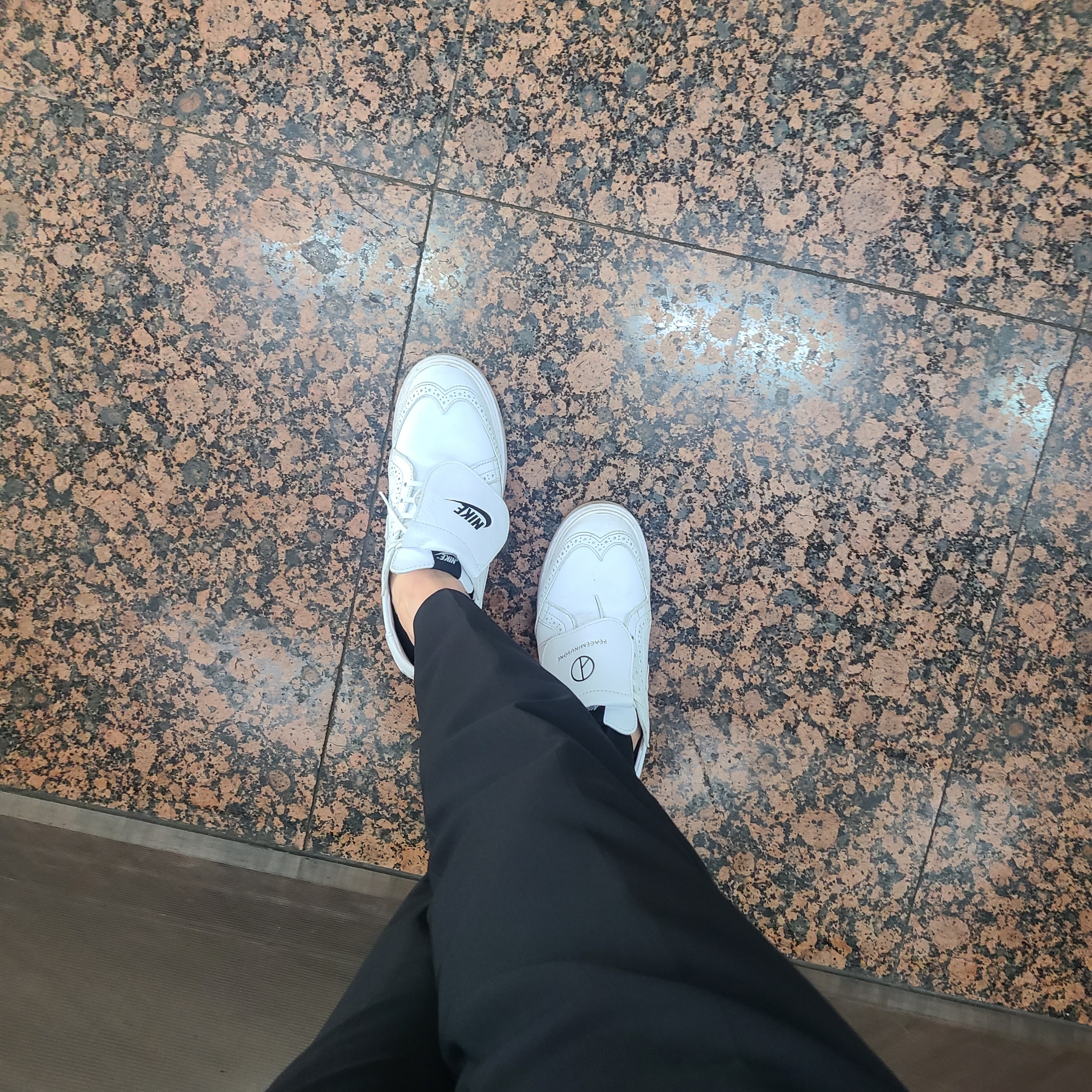 Nike x Peaceminusone Kwondo1 White 착용 스타일 - 5