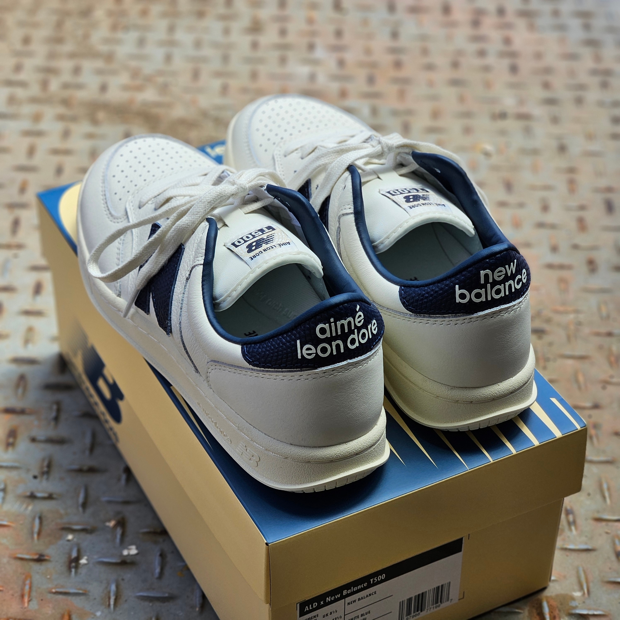 New Balance x Aime Leon Dore T500 Navy 착용 스타일 - 4