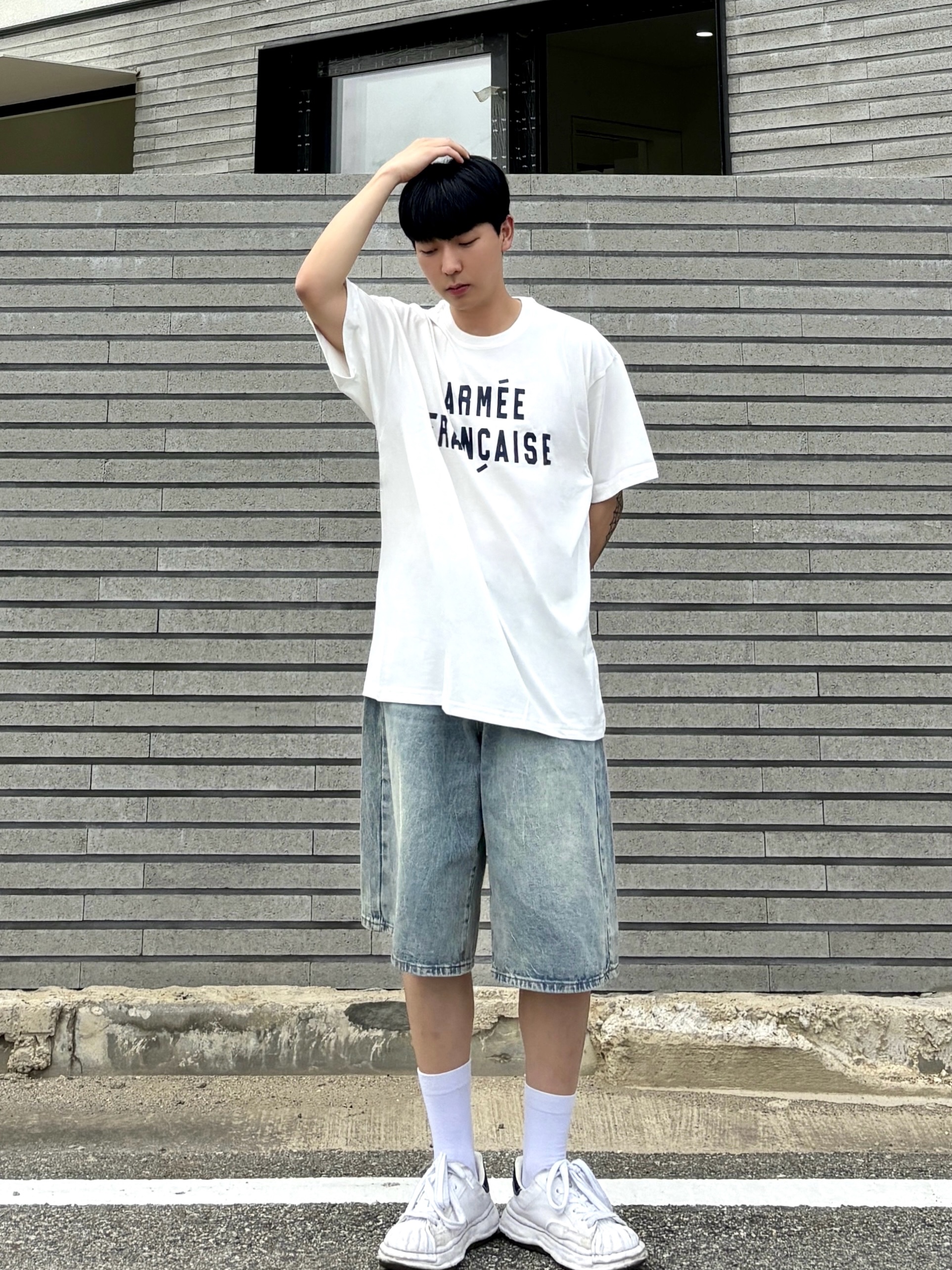 Maison Mihara Yasuhiro Blakey VL OG Sole Canvas Low-top Sneakers White 착용 스타일 - 3