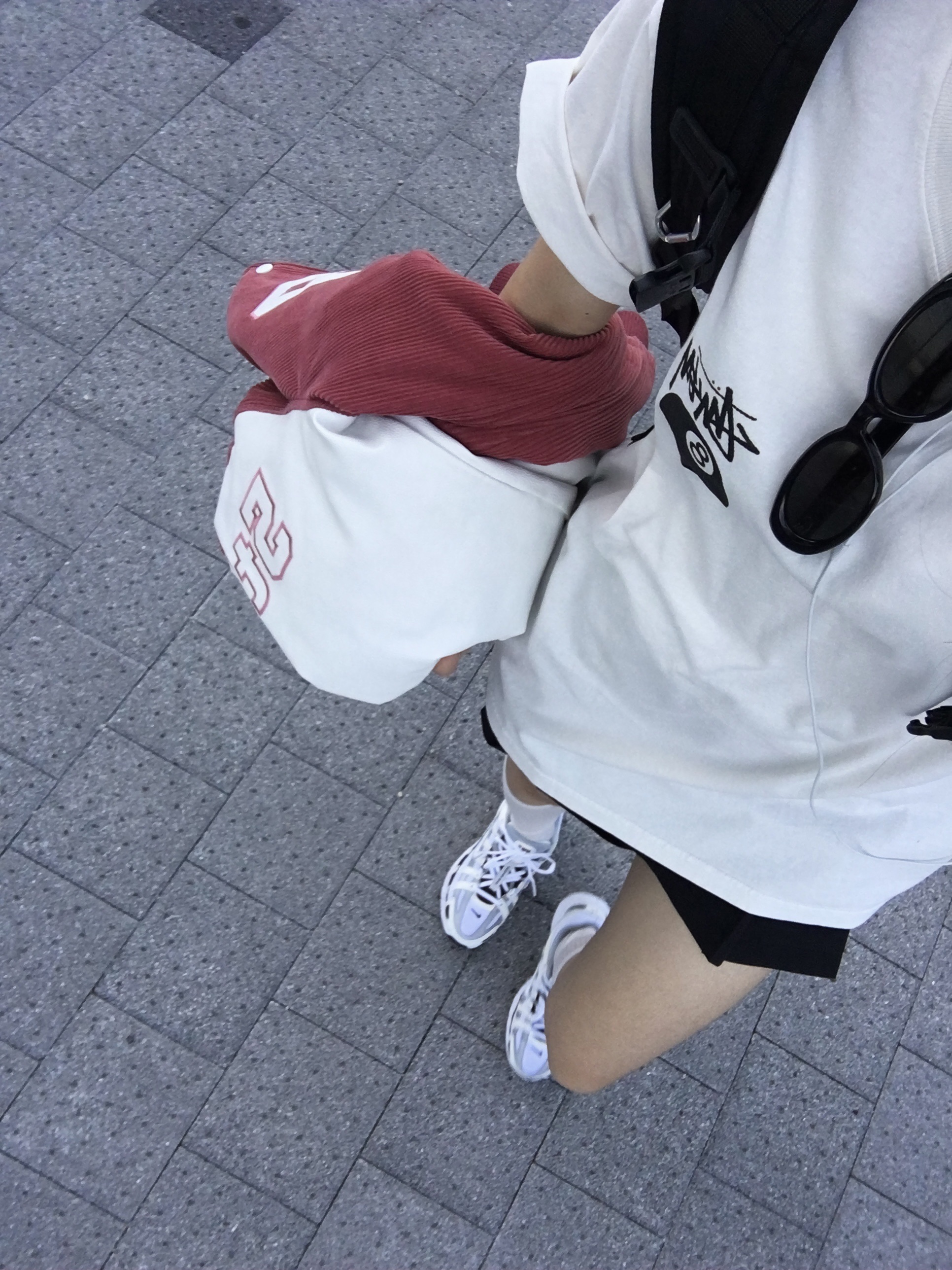Stussy 8 Ball Pigment Dyed T-Shirt Natural, Nike P-6000 Sail Wolf Grey 착용 스타일 - 1