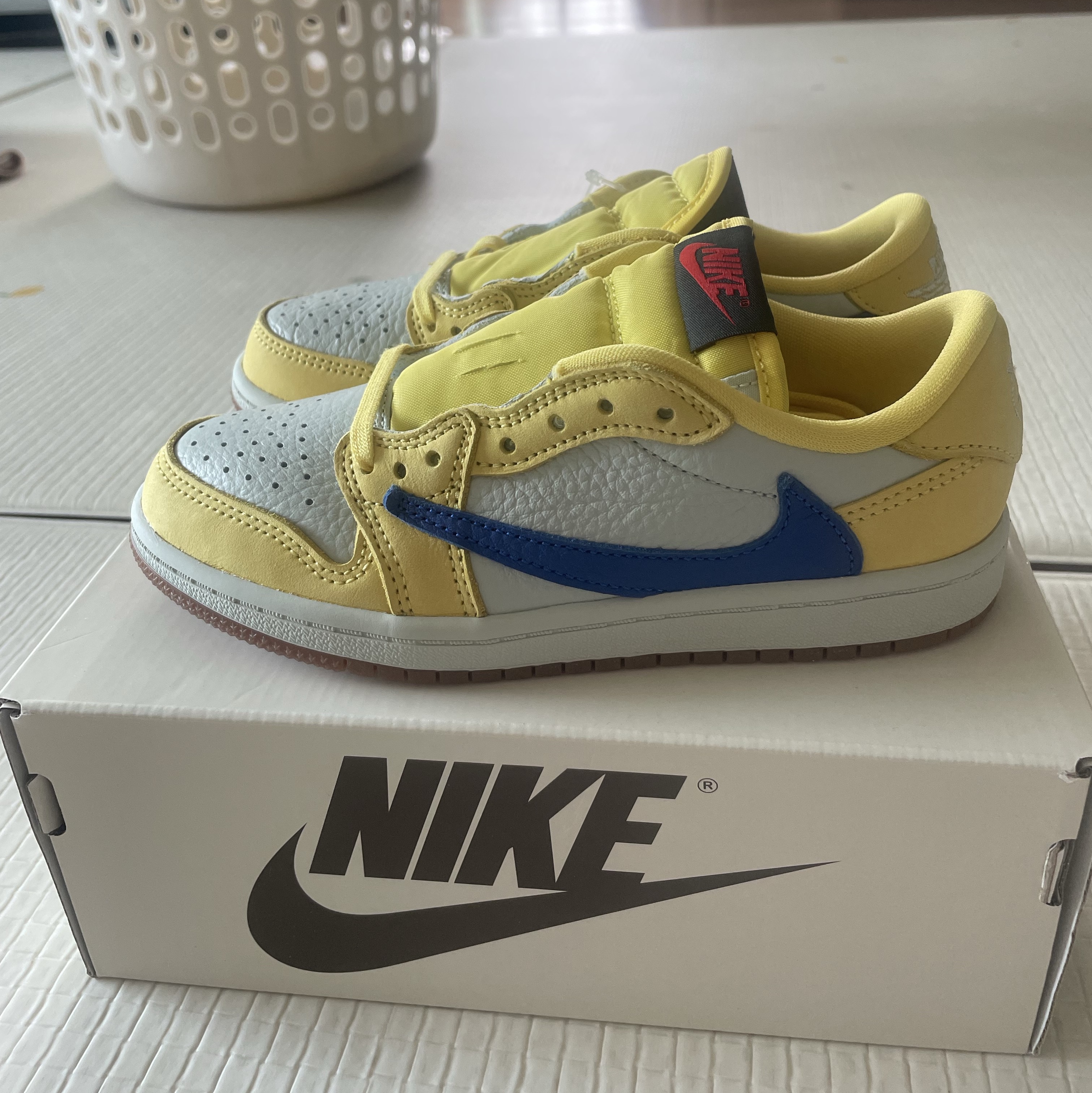 (PS) Jordan 1 x Travis Scott Retro Low OG SP Canary 착용 스타일