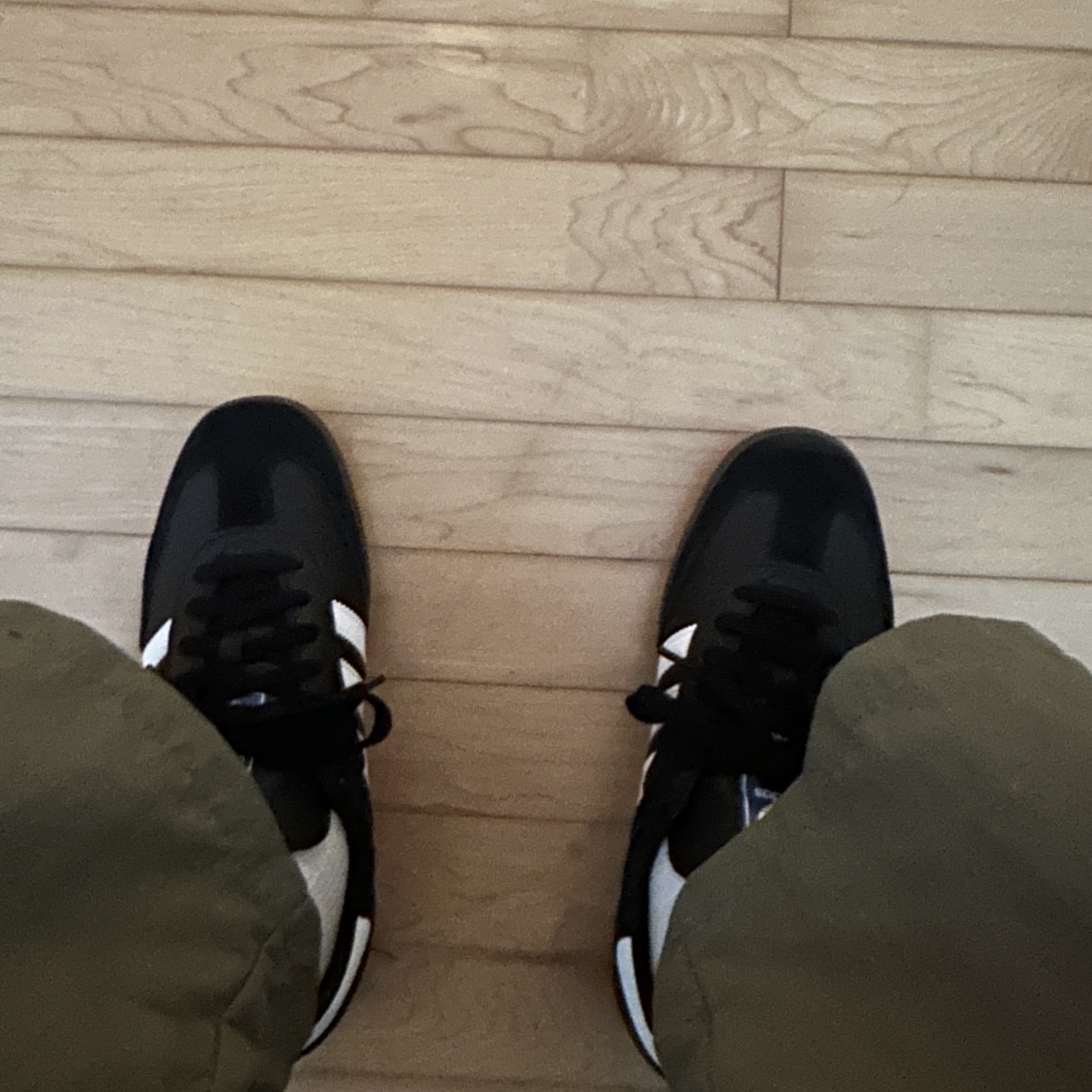 Adidas Samba OG Black White Gum 착용 스타일
