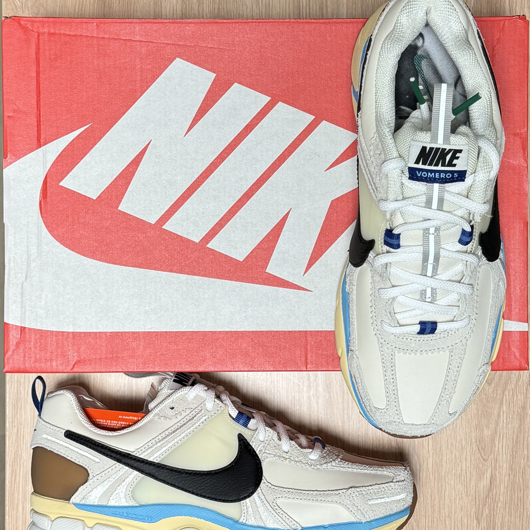 (W) Nike Zoom Vomero 5 PRM Designed by Japan 착용 스타일