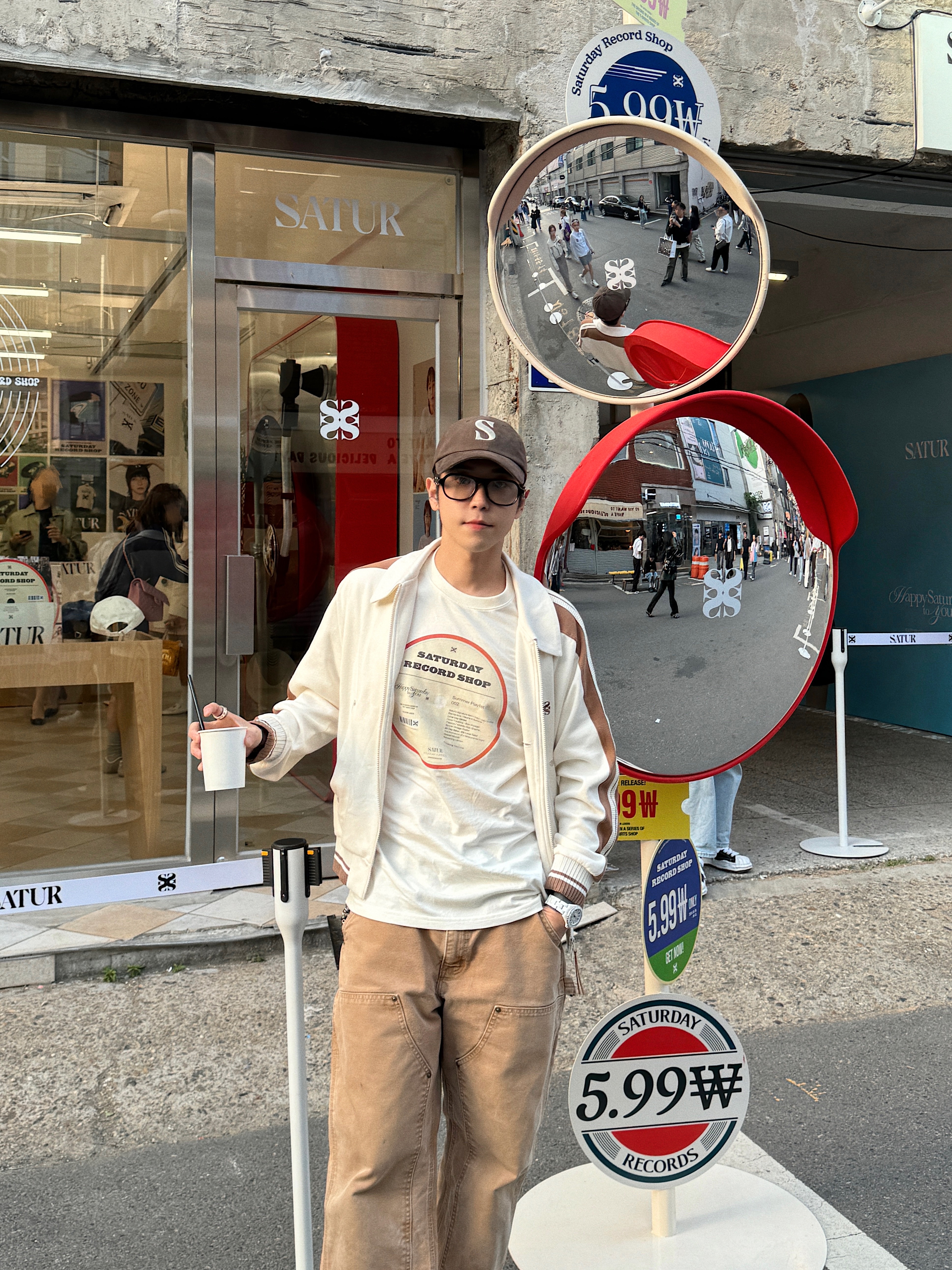 Satur Vintage Casual Lettering Ball Cap Vintage Gray, Gentle Monster x Maison Margiela MM113 Black Clear 착용 스타일 - 2