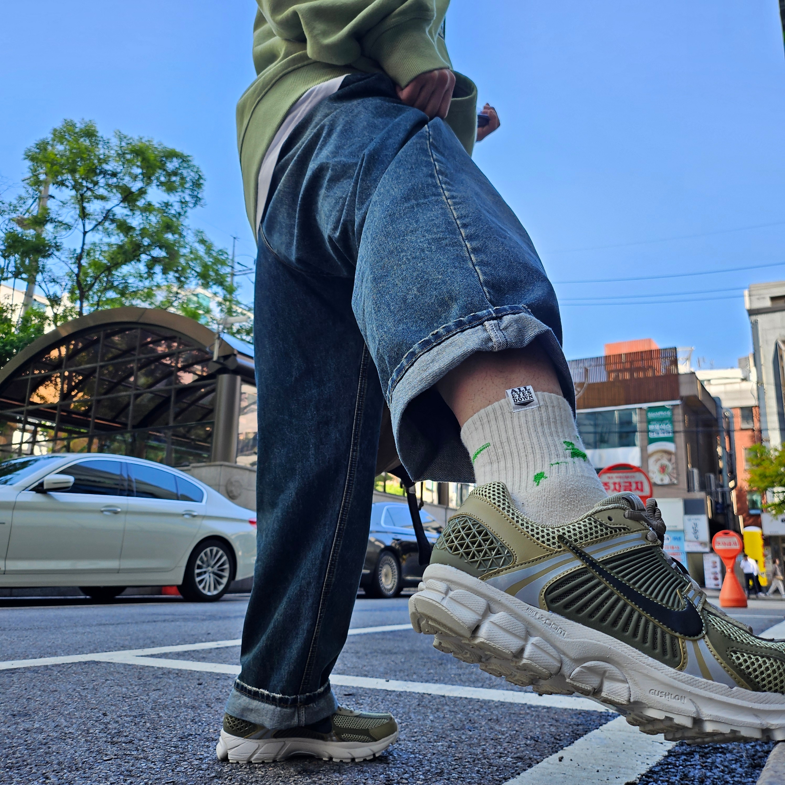 Stussy SS Link Hoodie Moss, Nike Zoom Vomero 5 SP Vast Grey 2023 착용 스타일 - 3
