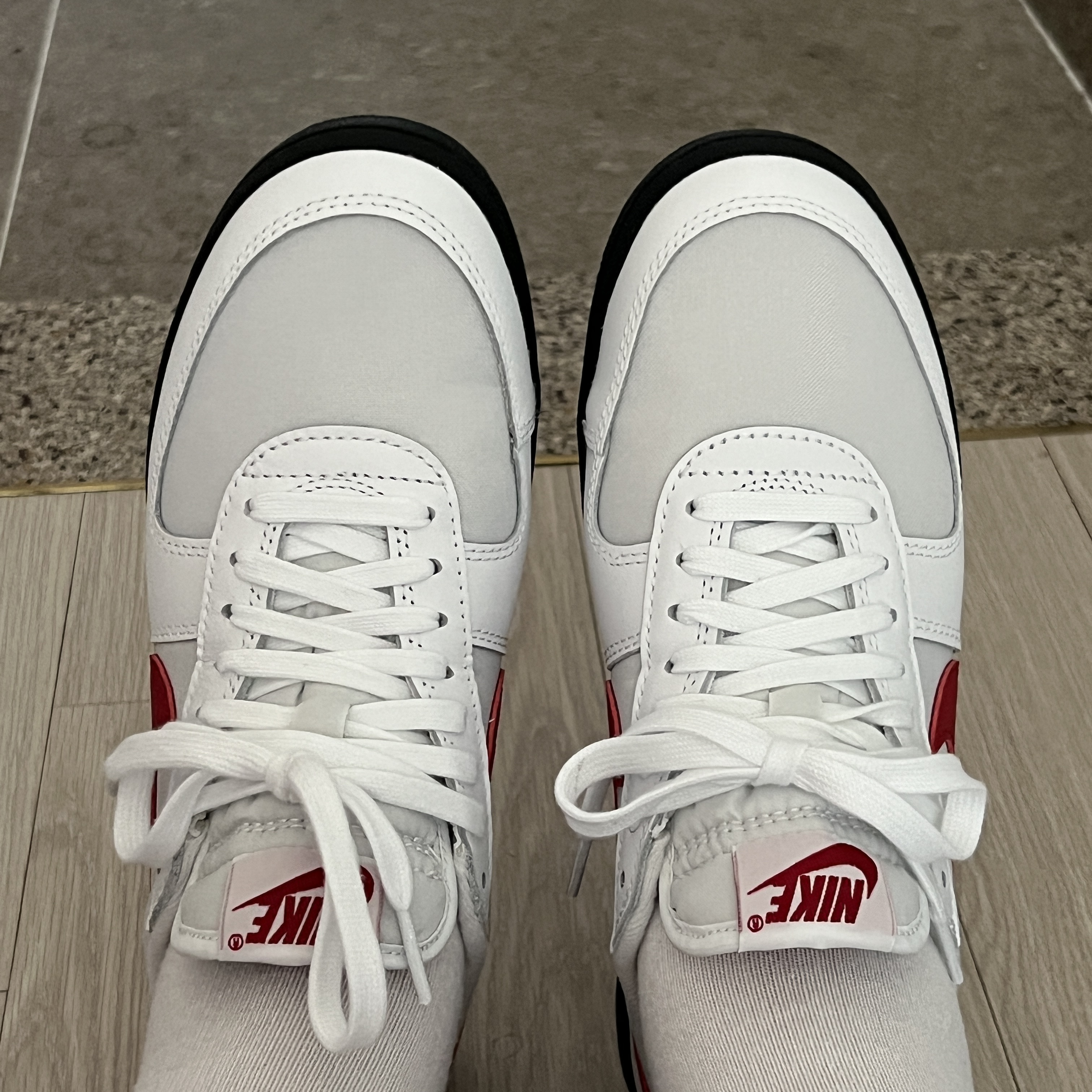 Nike Field General 82 SP White and Varsity Red 착용 스타일 - 1