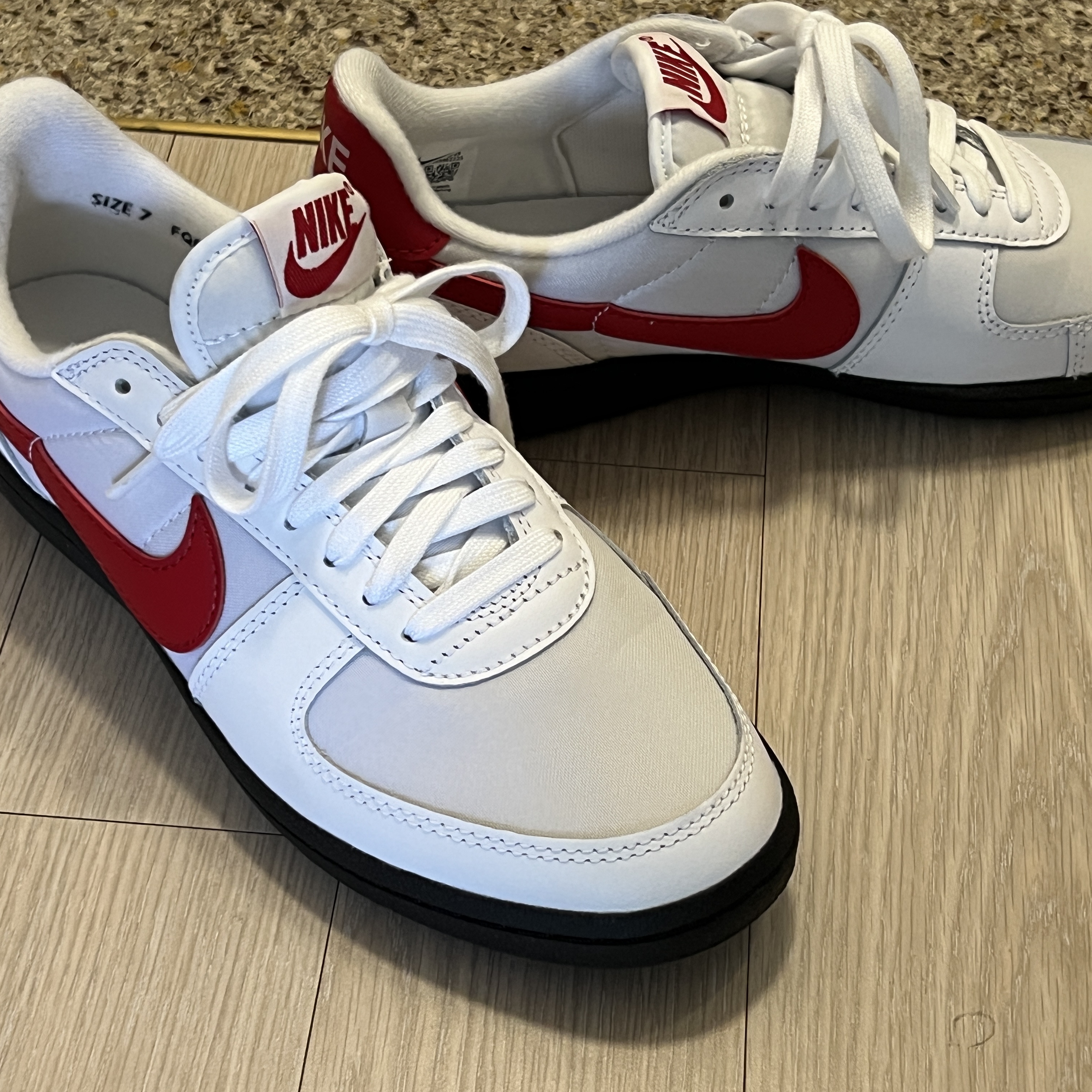 Nike Field General 82 SP White and Varsity Red 착용 스타일 - 4