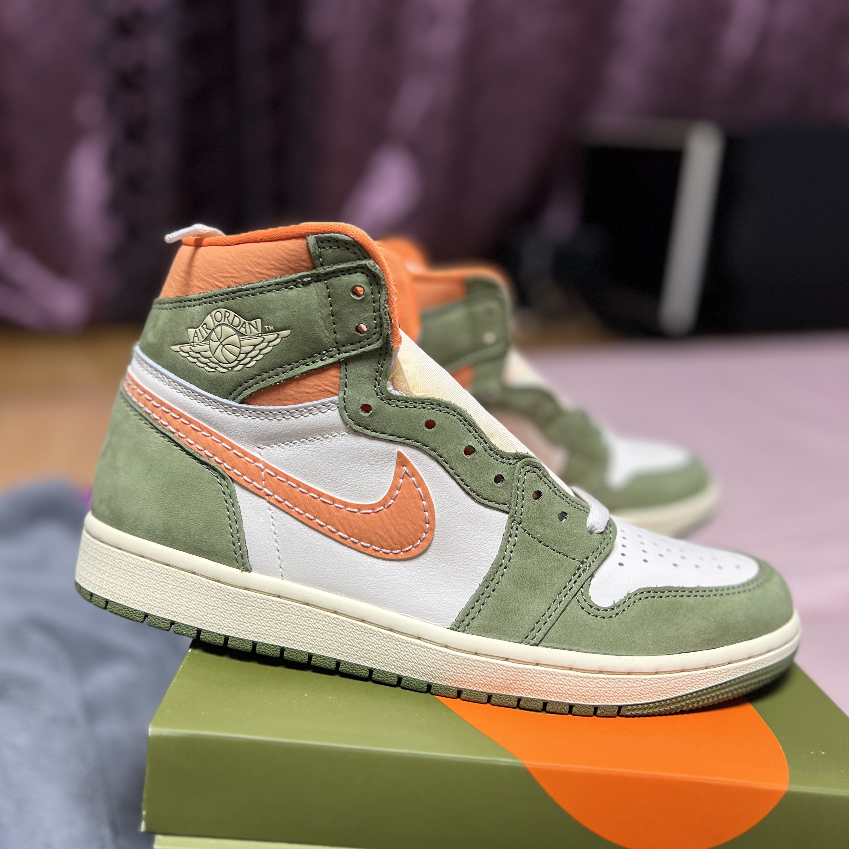 Jordan 1 Retro High OG Craft Celadon 착용 스타일