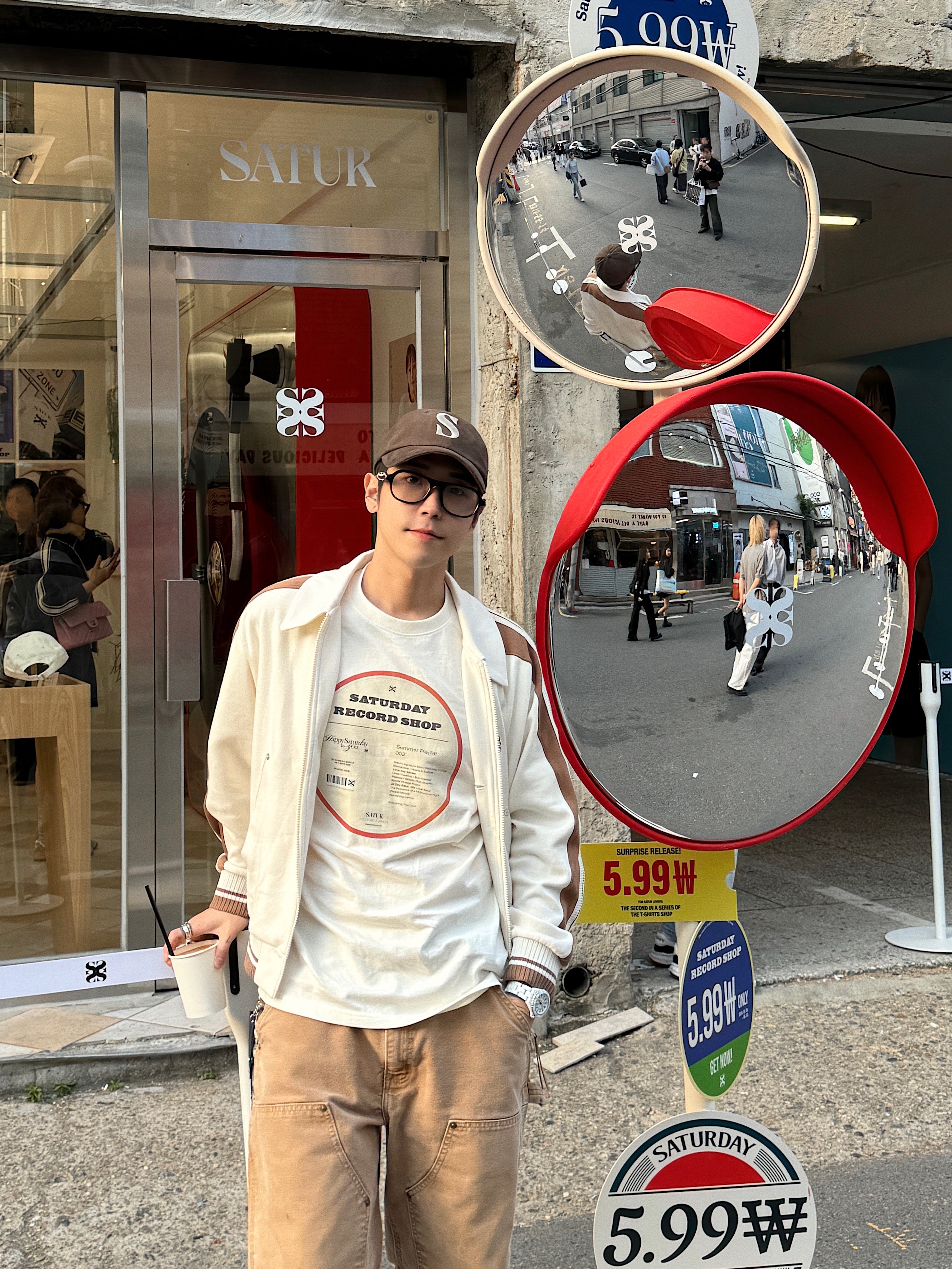 Satur Vintage Casual Lettering Ball Cap Vintage Gray, Gentle Monster x Maison Margiela MM113 Black Clear 착용 스타일 - 1
