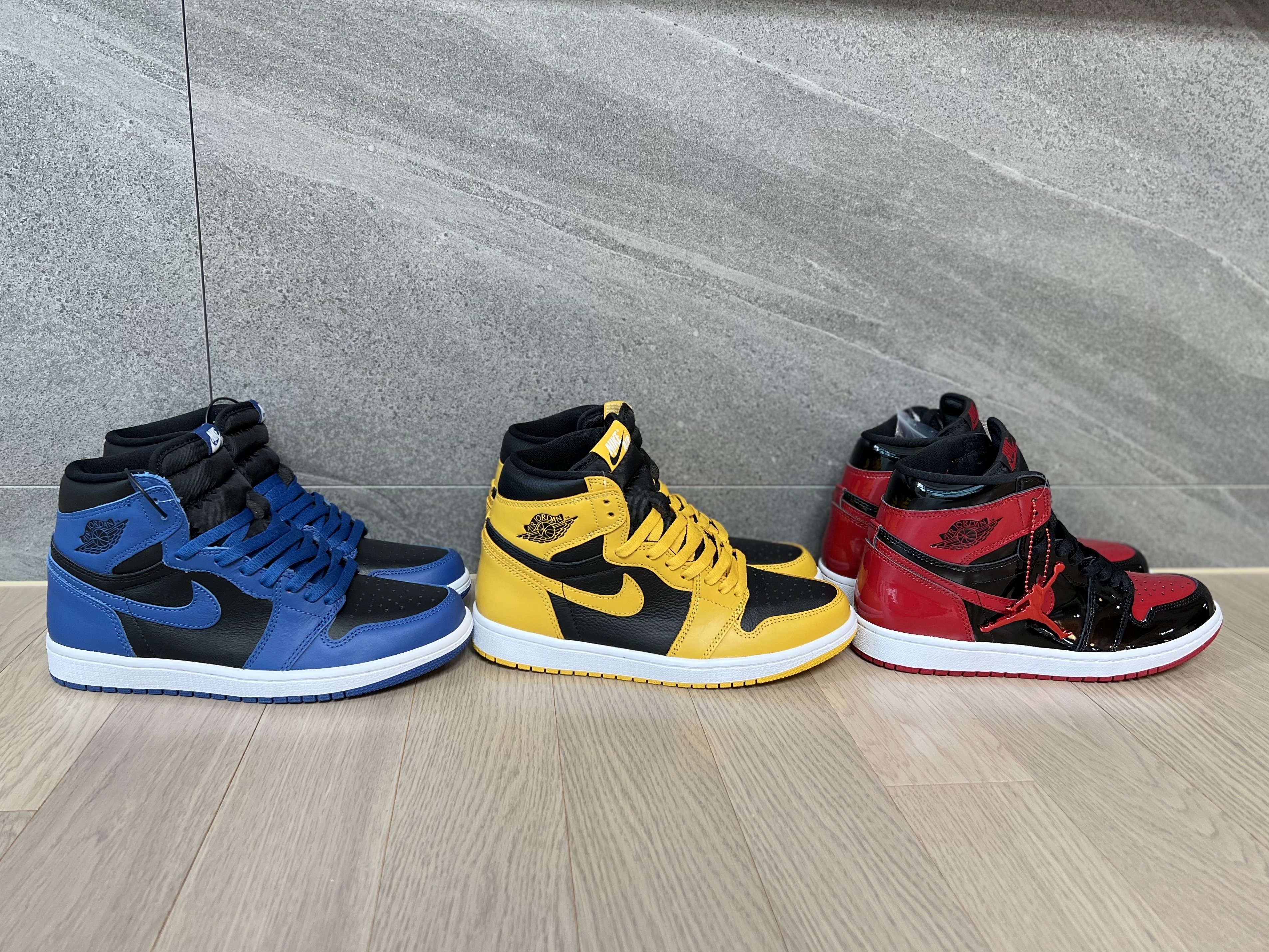 Jordan 1 Retro High OG Patent Bred, Jordan 1 Retro High OG Dark Marina Blue 착용 스타일 - 2