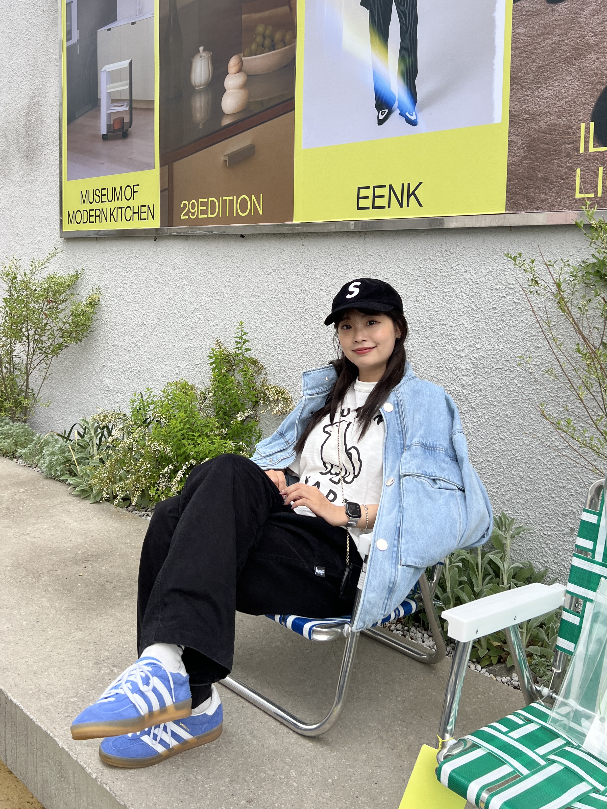 Human Made Worksout 20th Anniversary Jindo Dog Graphic T-Shirt White, (W) Adidas Gazelle Indoor Blue Fusion Cloud White 착용 스타일 - 5