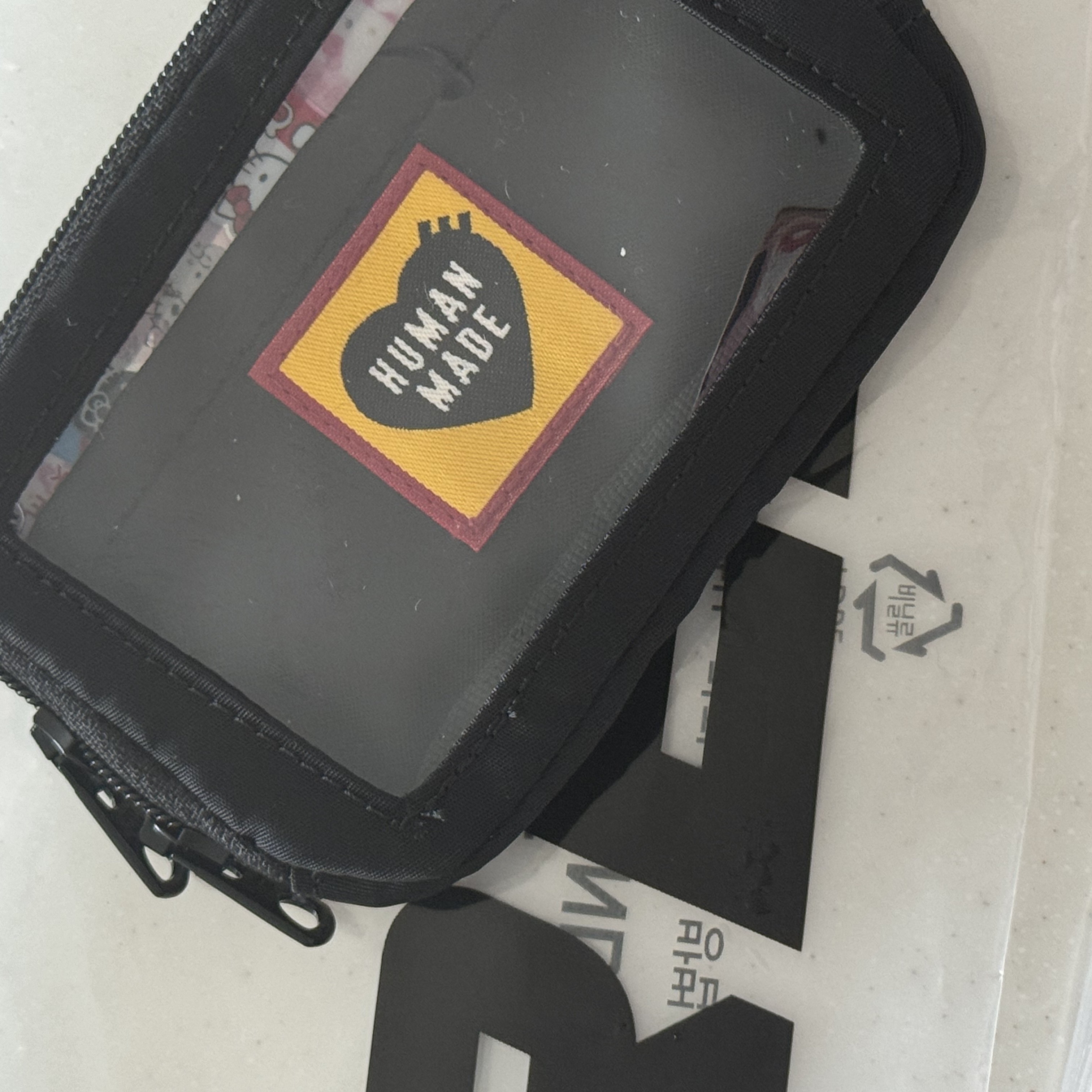 Human Made Military Card Case Black 착용 스타일