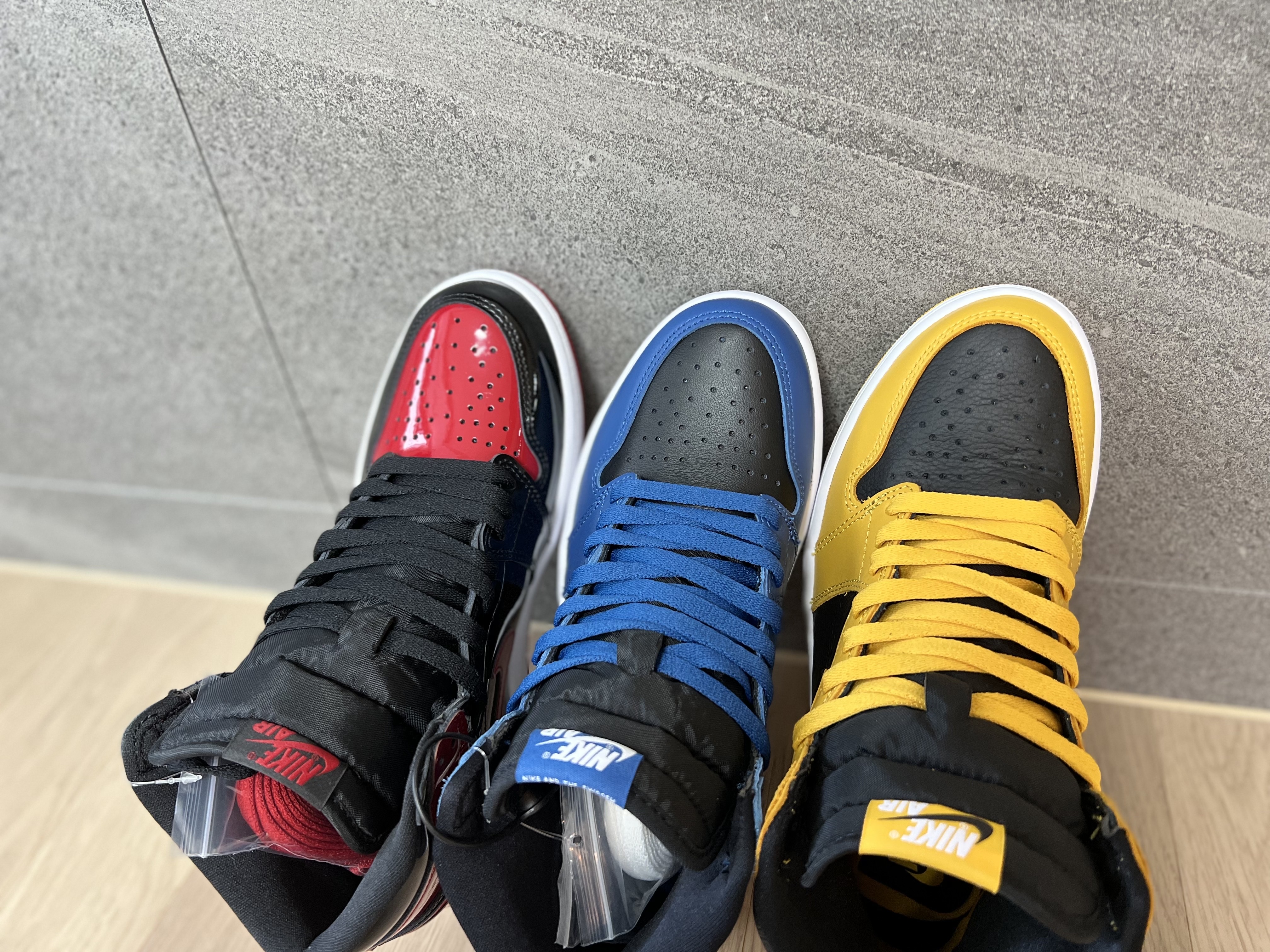 Jordan 1 Retro High OG Patent Bred, Jordan 1 Retro High OG Dark Marina Blue 착용 스타일 - 4
