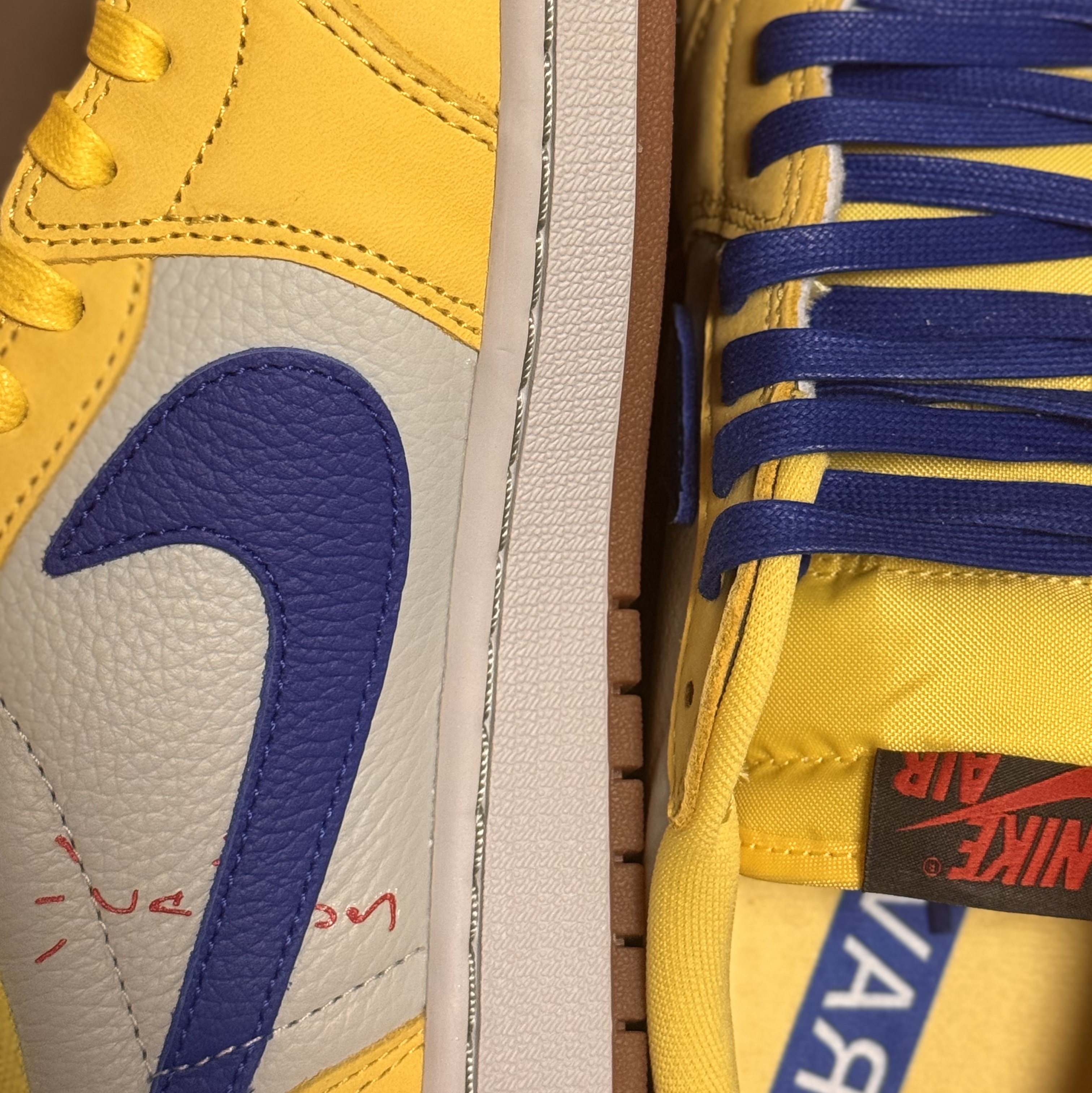 (W) Jordan 1 x Travis Scott Retro Low OG SP Canary, (PS) Jordan 1 x Travis Scott Retro Low OG SP Canary 착용 스타일 - 1