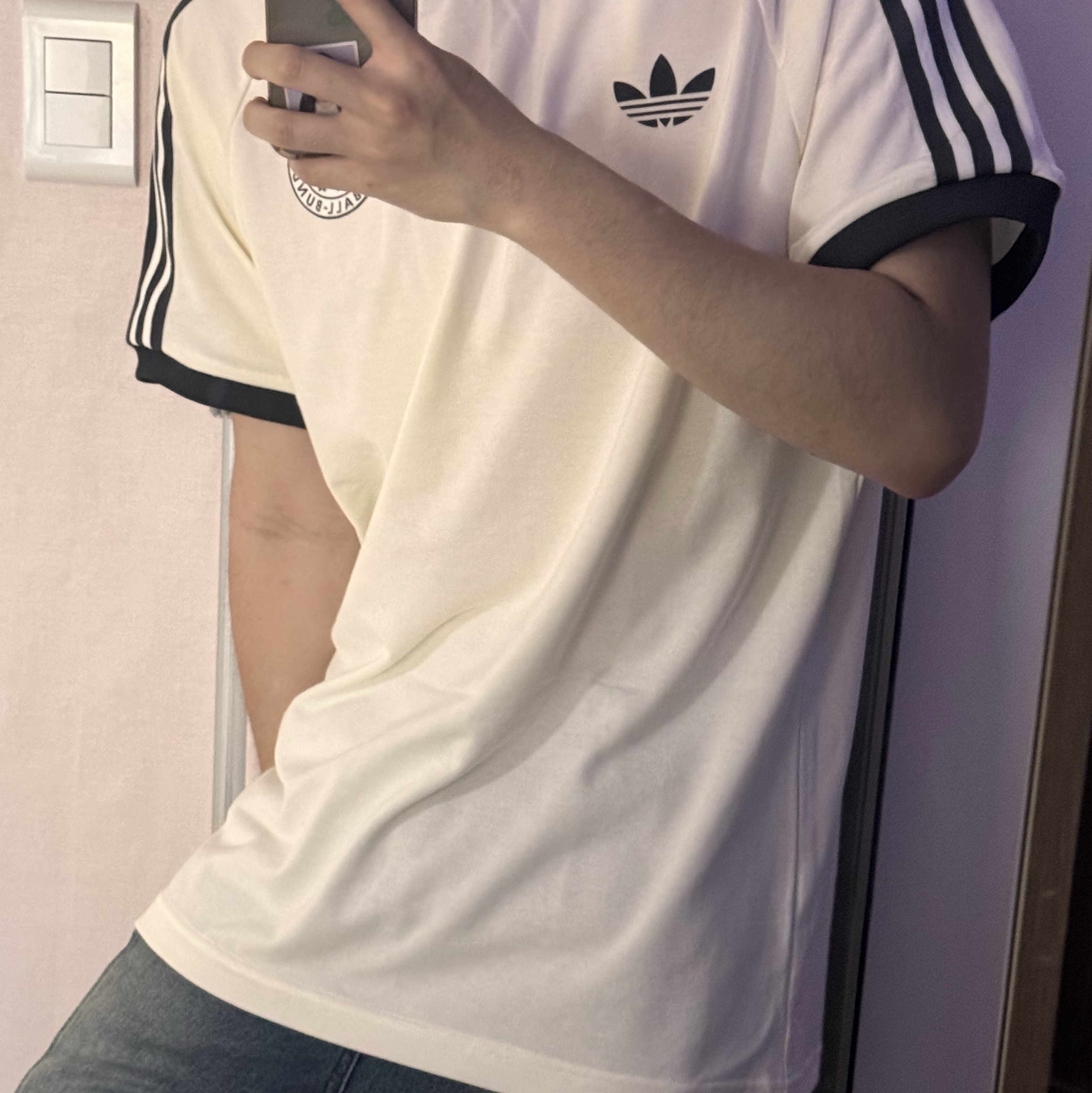 Adidas German Adicolor Classic 3-Stripes T-Shirt Off White - KR Sizing 착용 스타일 - 4