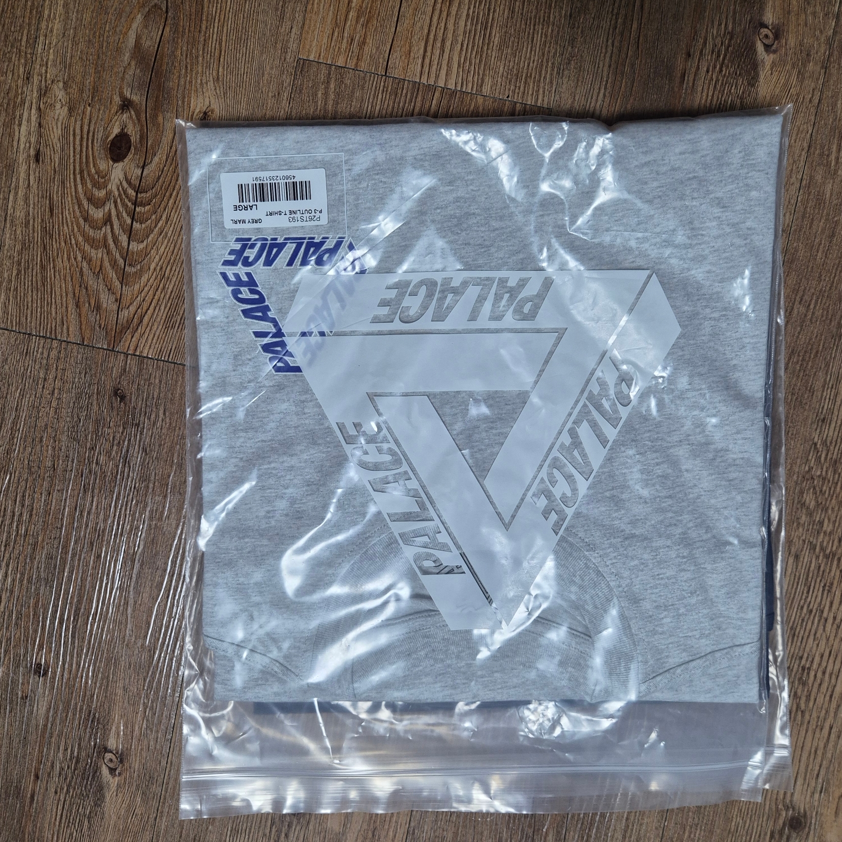 Palace P-3 Outline T-Shirt Grey Marl - 24SS 착용 스타일