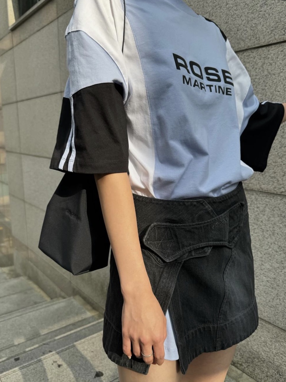 Martine Rose Oversized Panelled T-Shirt Blue White Black 착용 스타일 - 3